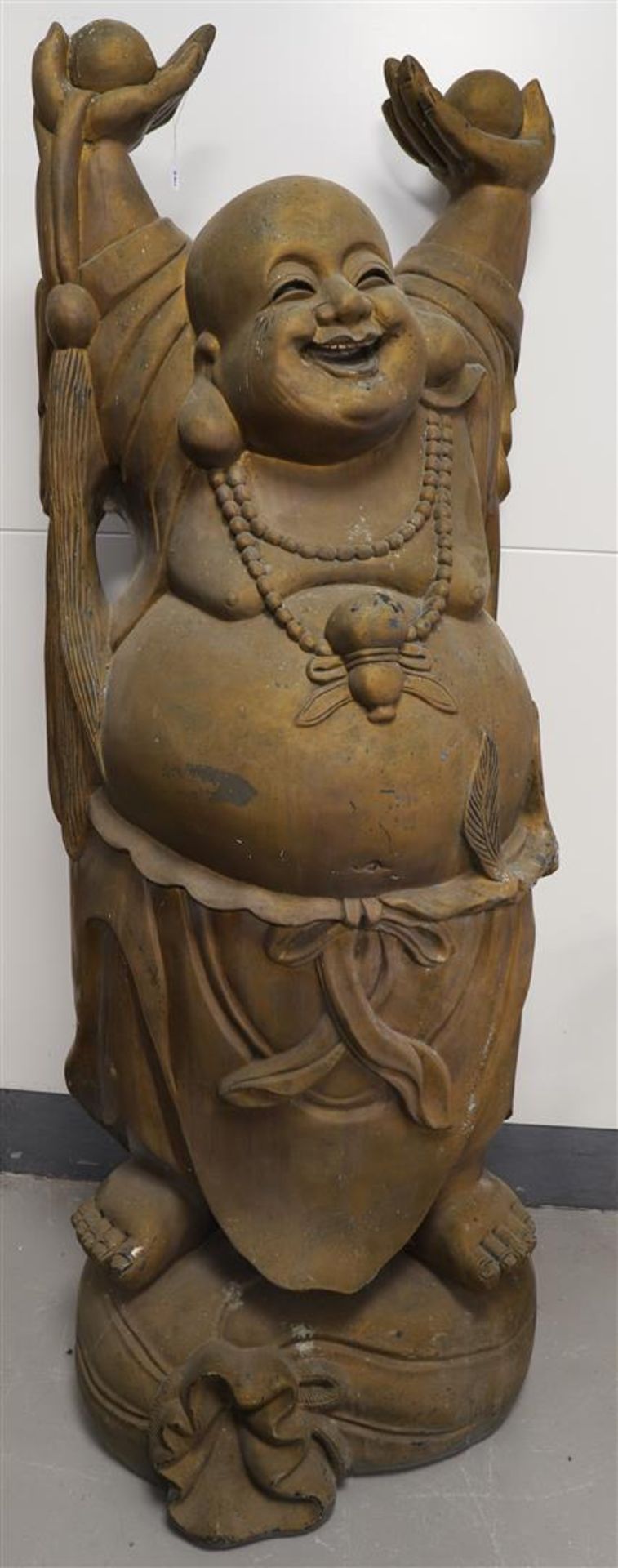 A large standing 'Lauching Buddha', 20th century. - Bild 2 aus 2