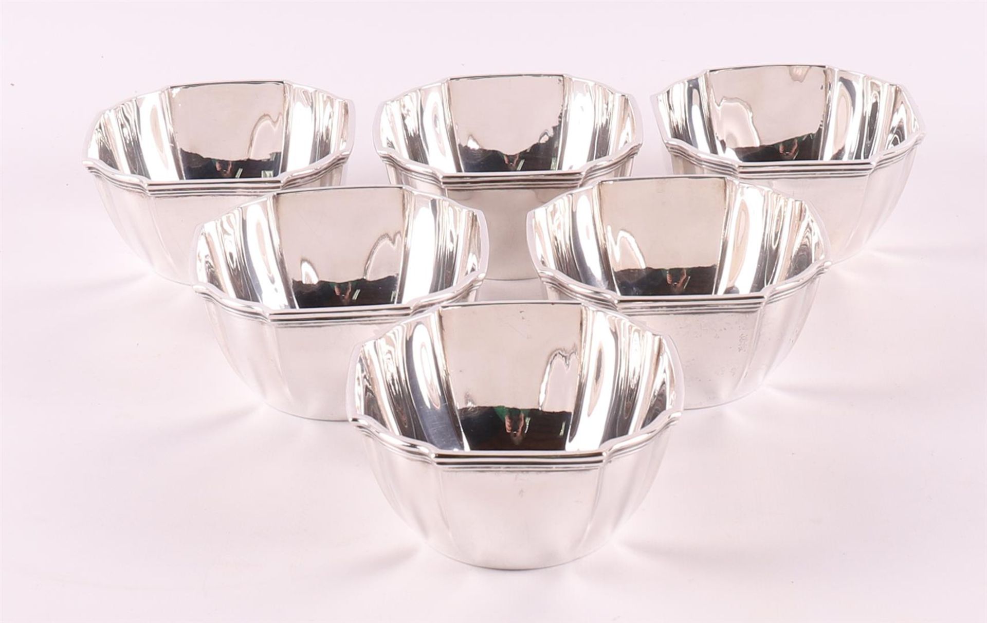 Six 830/1000 silver Art Deco finger bowls, Germany, ca. 1930.