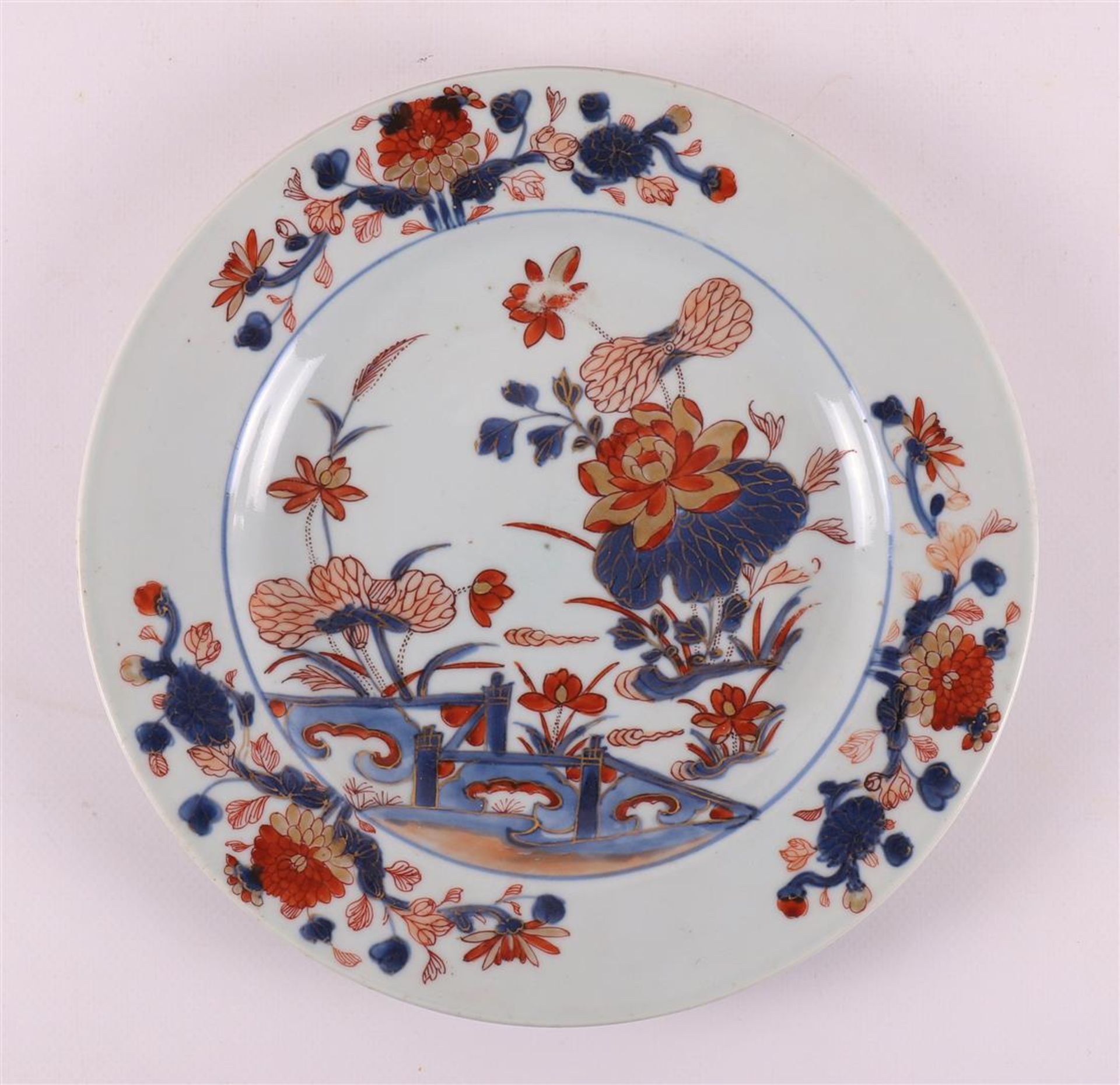 Three various porcelain Chinese Imari plates, China, 18th century. - Bild 2 aus 11