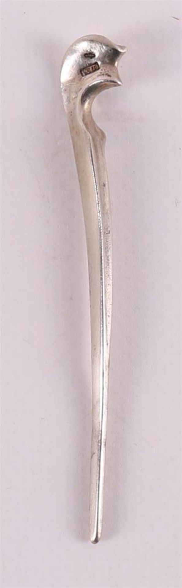 Three second grade 835/1000 silver pipe sticks, 19th century. - Bild 2 aus 2