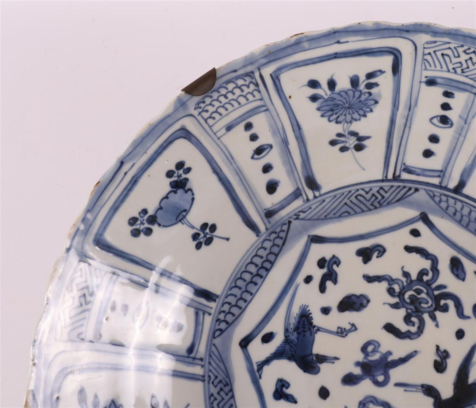 A kraak porcelain dish, China, Wanli, Ming dynasty, around 1600. - Bild 3 aus 10