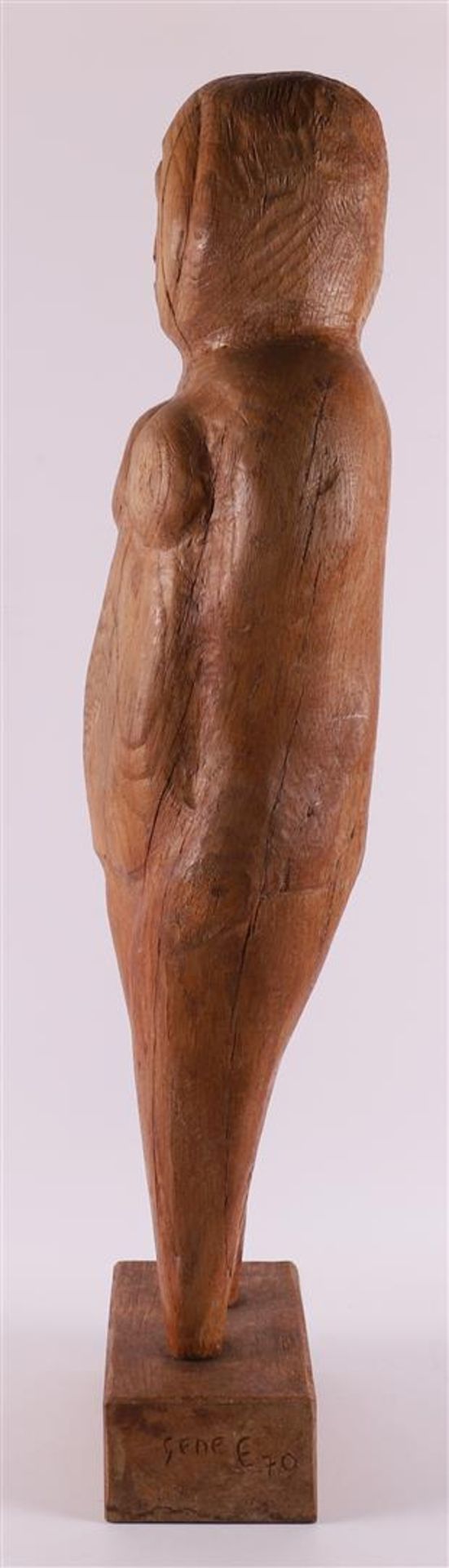 Eggen, Gene (1921-2000) A wooden sculpture of a woman, 2nd half of the 20th cent - Image 6 of 7