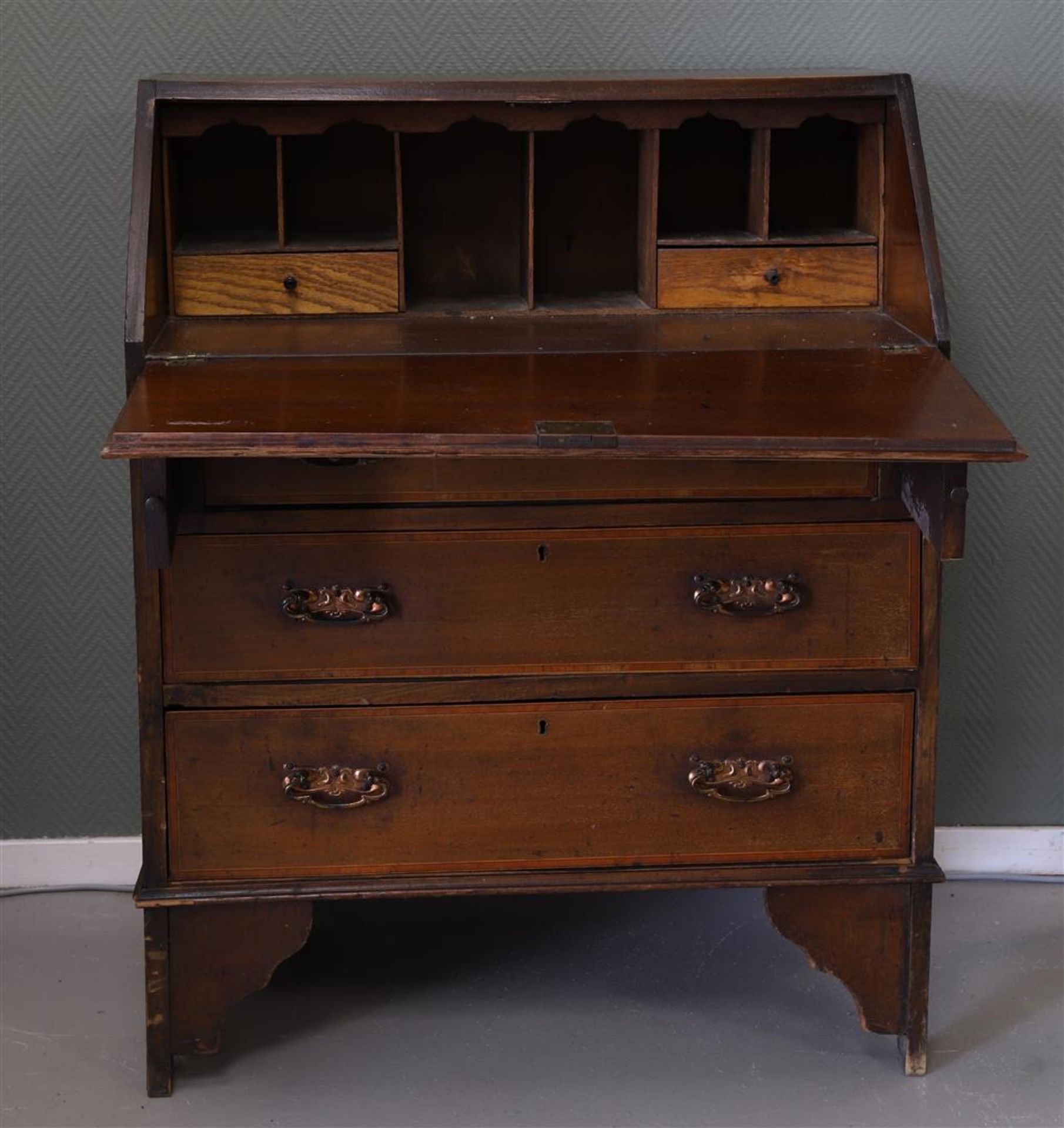 A folding desk, 19th century. - Bild 2 aus 2