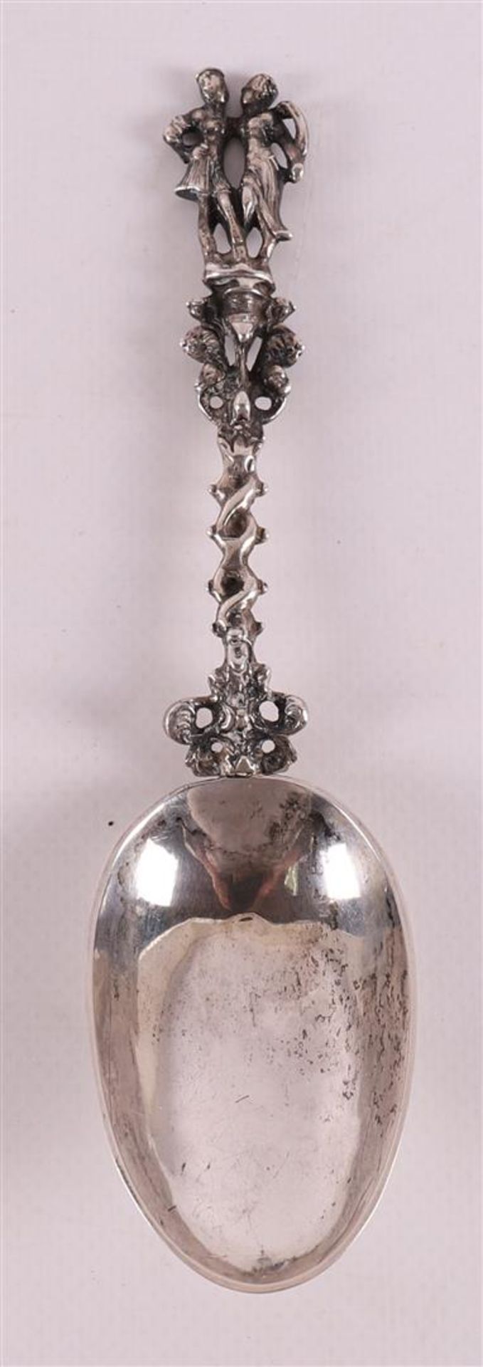 A silver birth spoon with crowning couple, Friesland, 19th century.