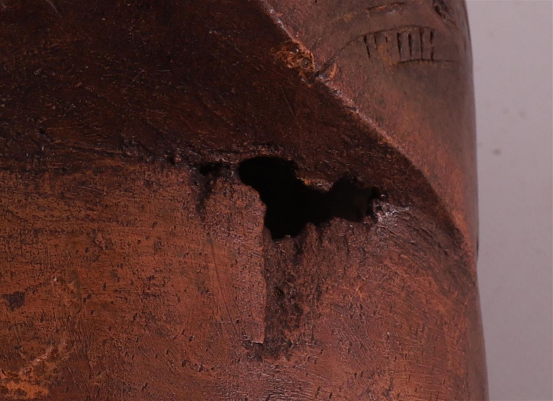 A wooden makonde 'Helmet-mask', Tanzania, Africa, late 20th/early 21st century. - Bild 6 aus 6