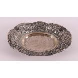 A Djokja 3rd grade 800/1000 silver oval bowl, 1st half 20th century.
