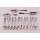 A lot of various second grade 835/1000 silver teaspoons, 20th century.