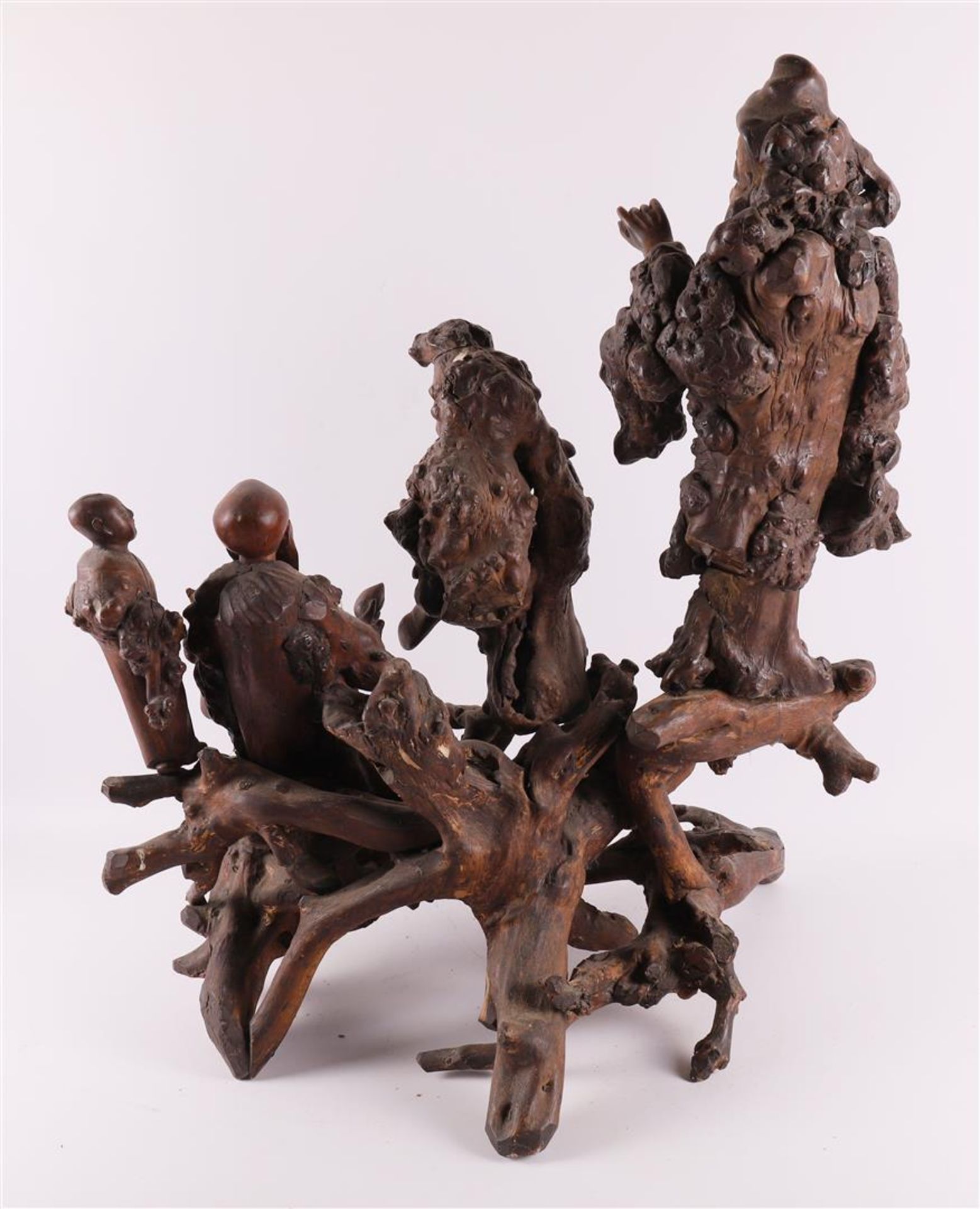 A carved burr walnut immortal on a stump, China, around 1900 - Image 7 of 8