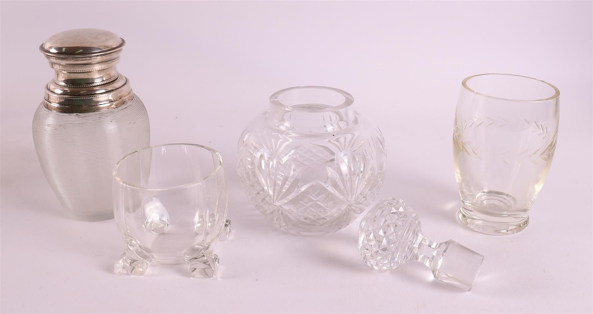 A lot of various glass, including a fruit bowl with silver handle, early 20th ce - Image 3 of 6