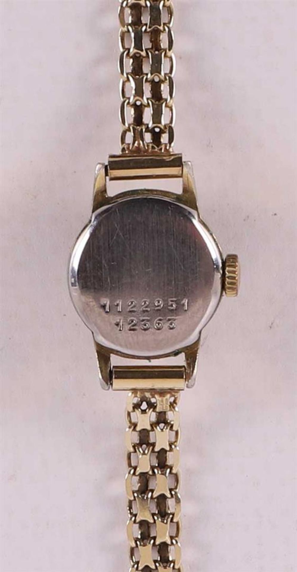 A Pontiac ladies wristwatch on a 14 kt yellow gold strap. - Image 3 of 3