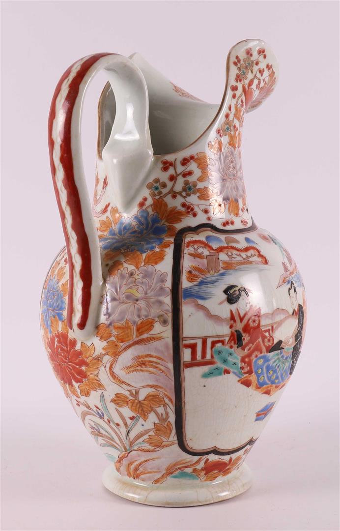 A porcelain lamp stand, Japan, Meiji, early 20th century. - Image 3 of 8