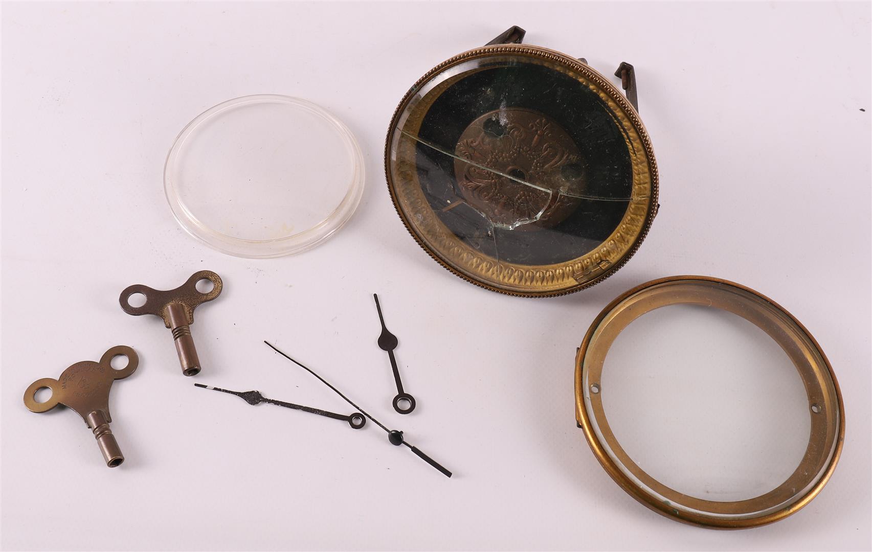 A bronze 'mantle Clock', pendulum set France, Napoleon III, by Moreau Math - Image 16 of 17