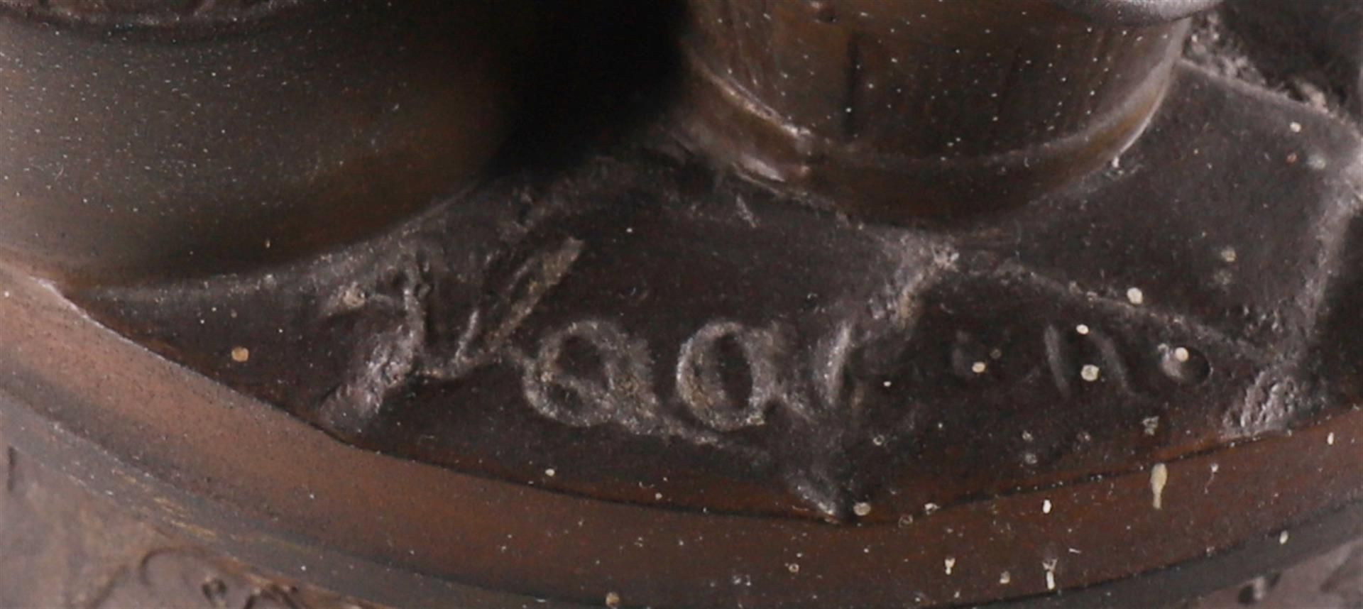 A white metal 'samac' sculpture of a blacksmith, around 1900. - Image 4 of 5