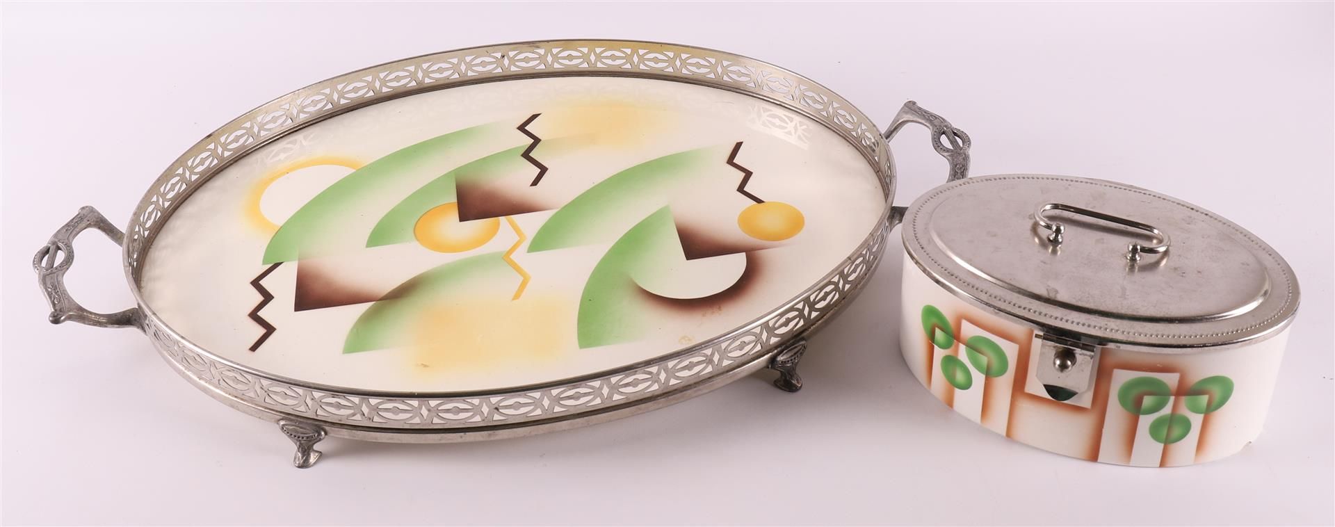 An oval Art Deco earthenware salver, Germany, around 1920.