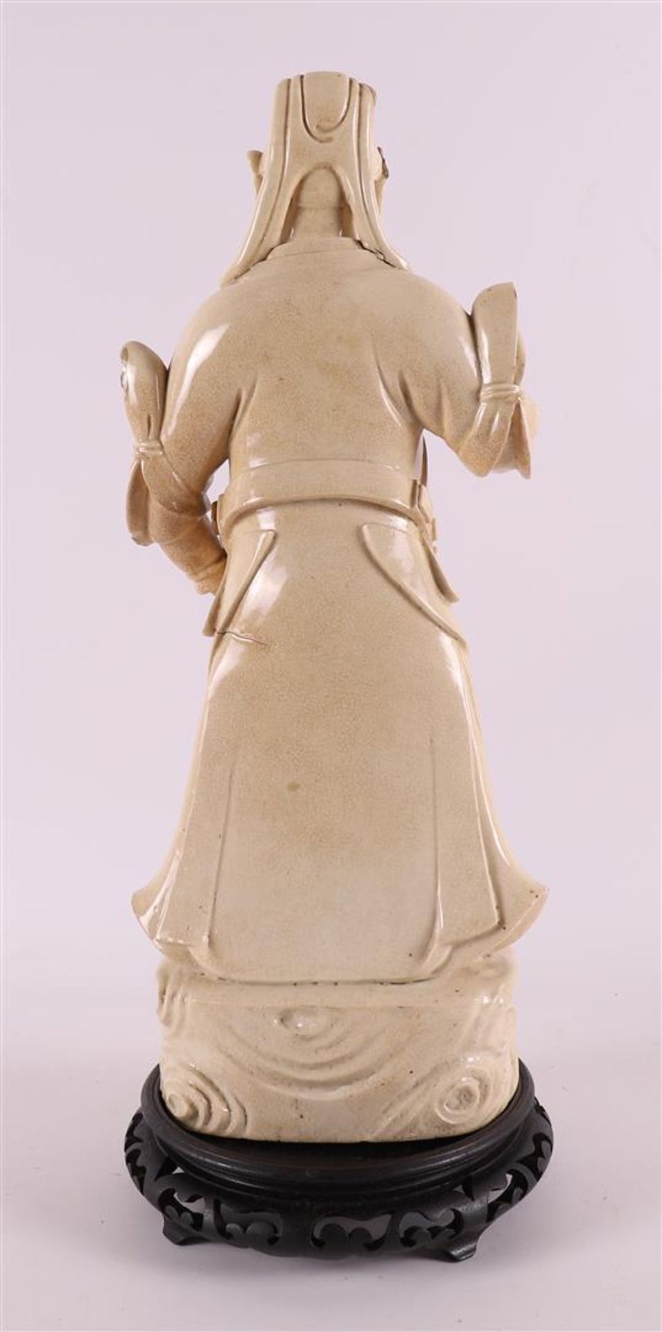 A soft paste blank de chine dignitary, China 19th century - Bild 3 aus 11