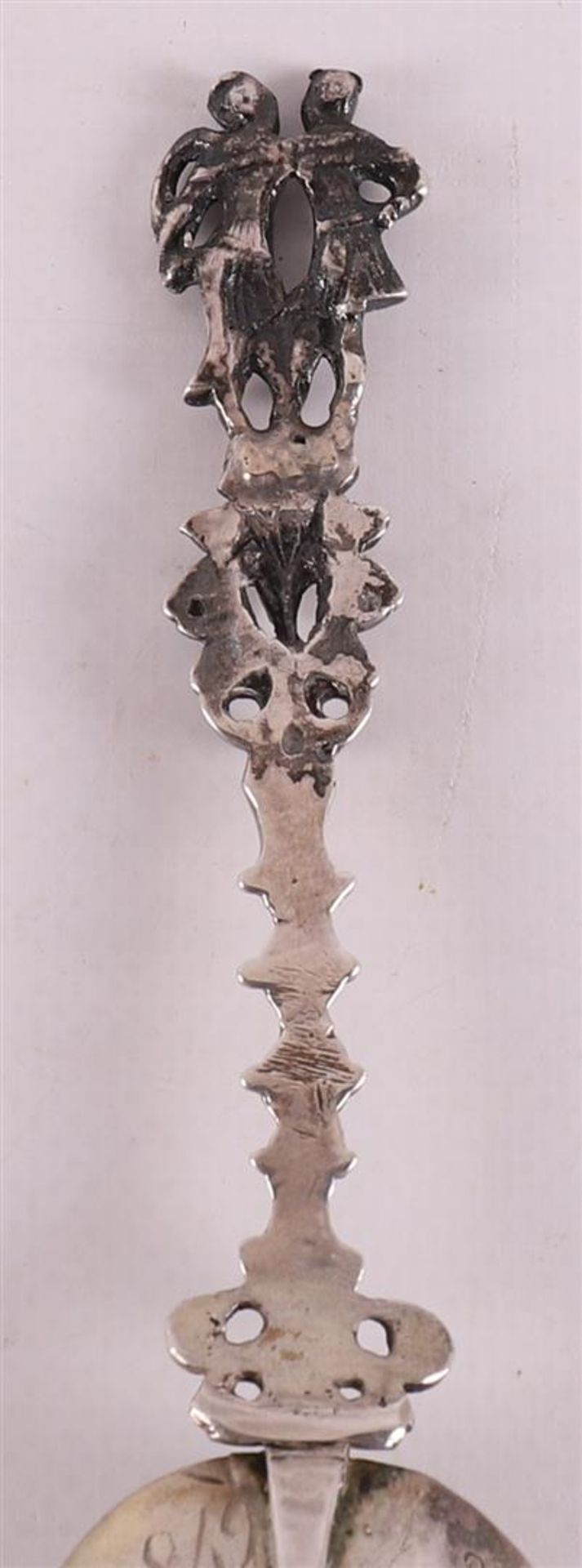 A silver birth spoon with crowning couple, Friesland, 19th century. - Image 2 of 3