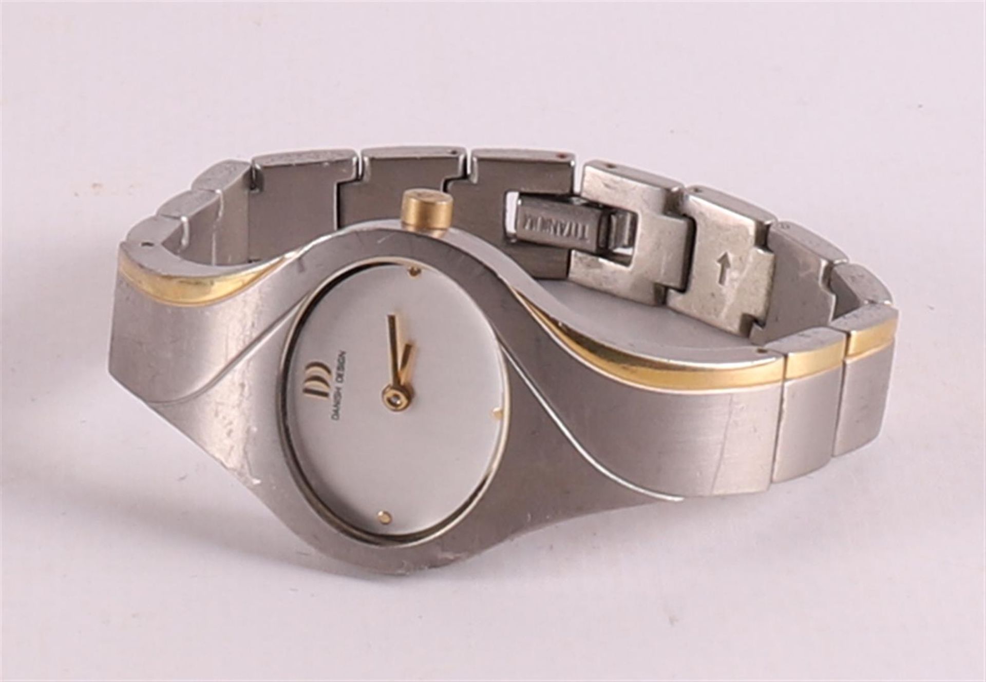 A stainless steel Danish Design women's wristwatch in original case. - Bild 2 aus 5