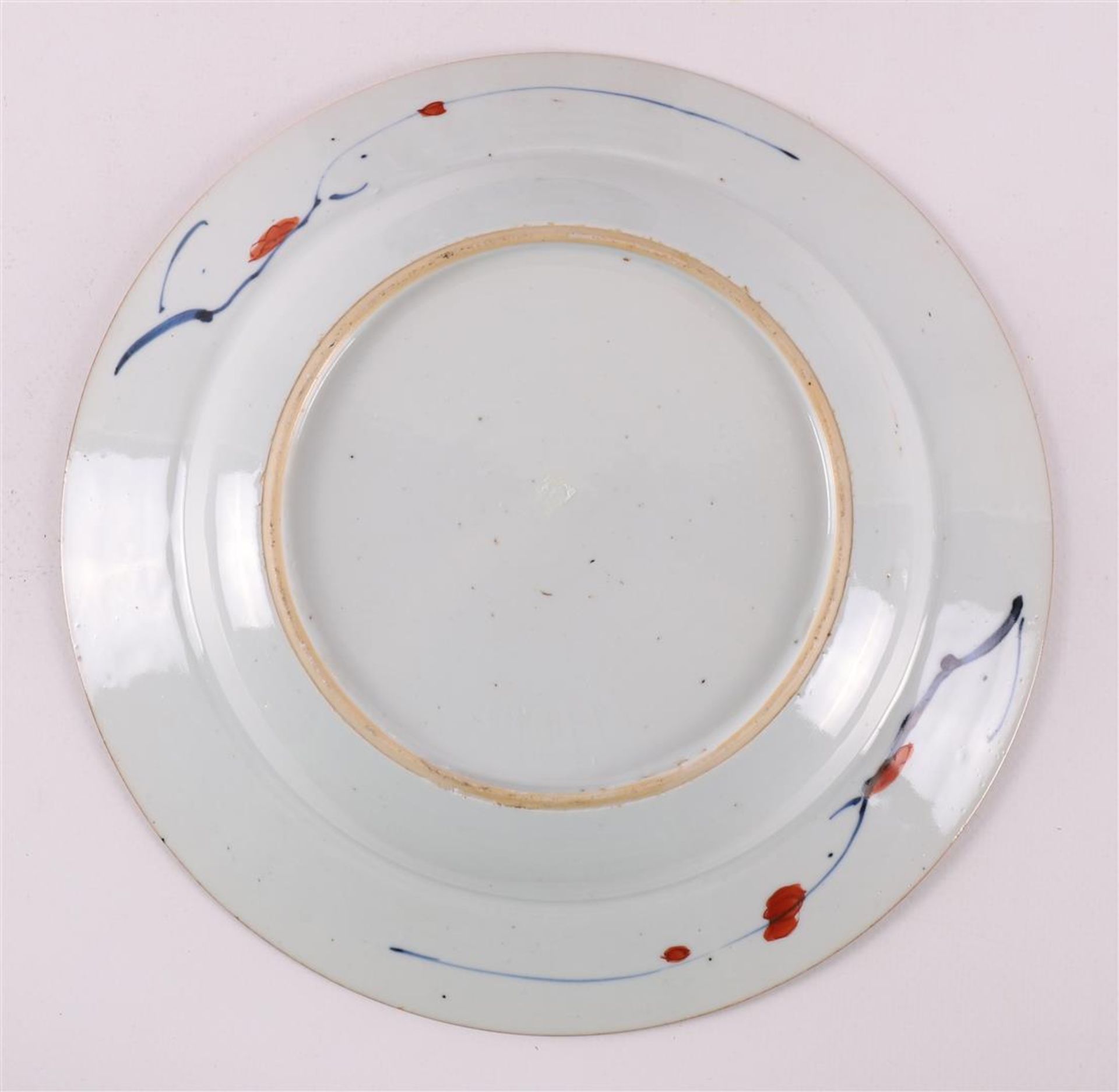 Three various porcelain Chinese Imari plates, China, including Qianlong, 18th ce - Bild 6 aus 8