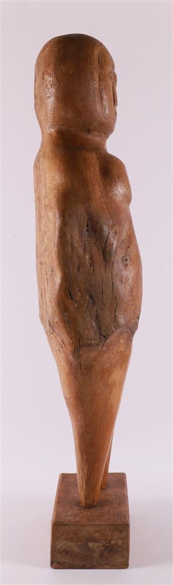Eggen, Gene (1921-2000) A wooden sculpture of a woman, 2nd half of the 20th cent - Image 5 of 7
