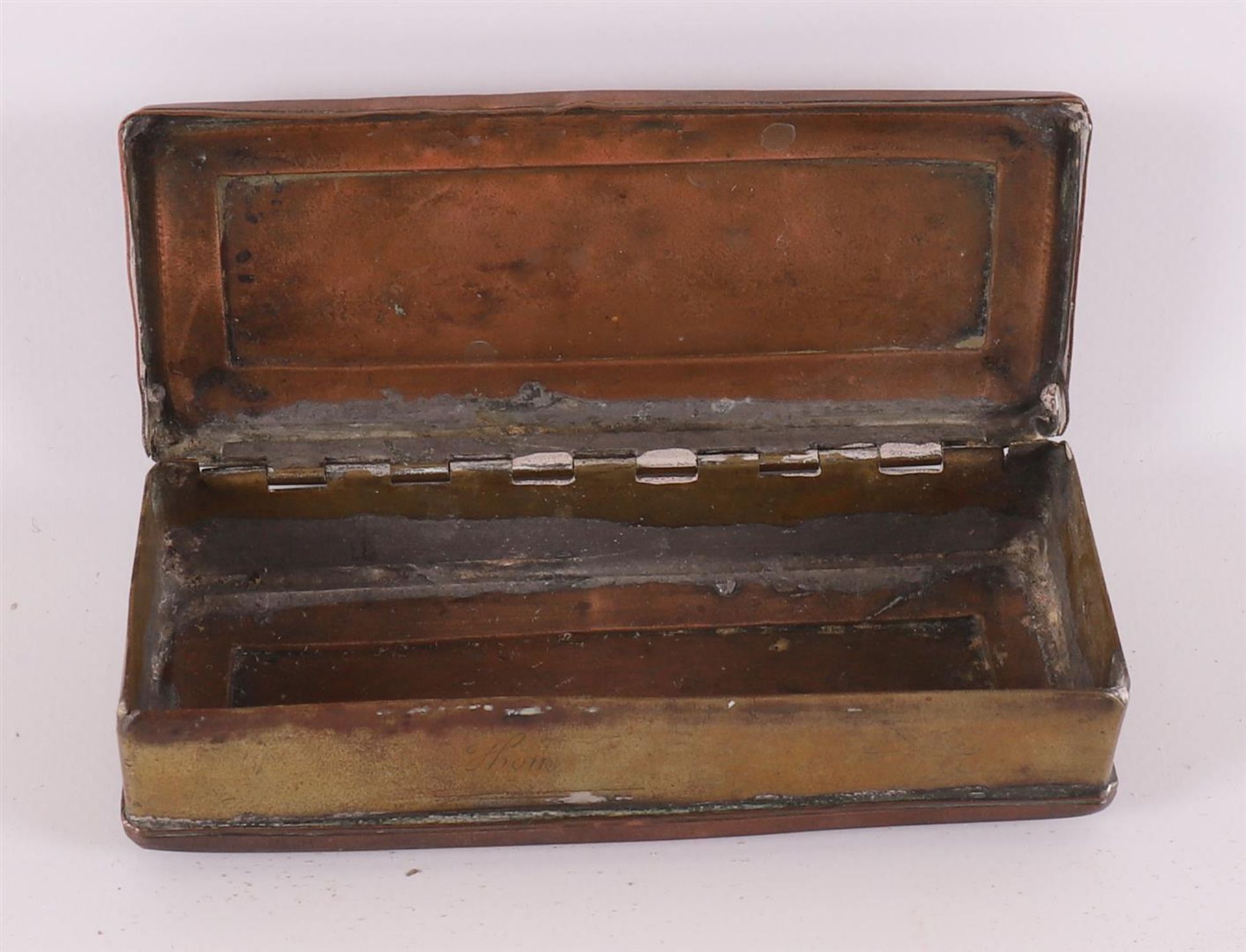 Two various brass tobacco boxes, 18th century. - Image 7 of 7