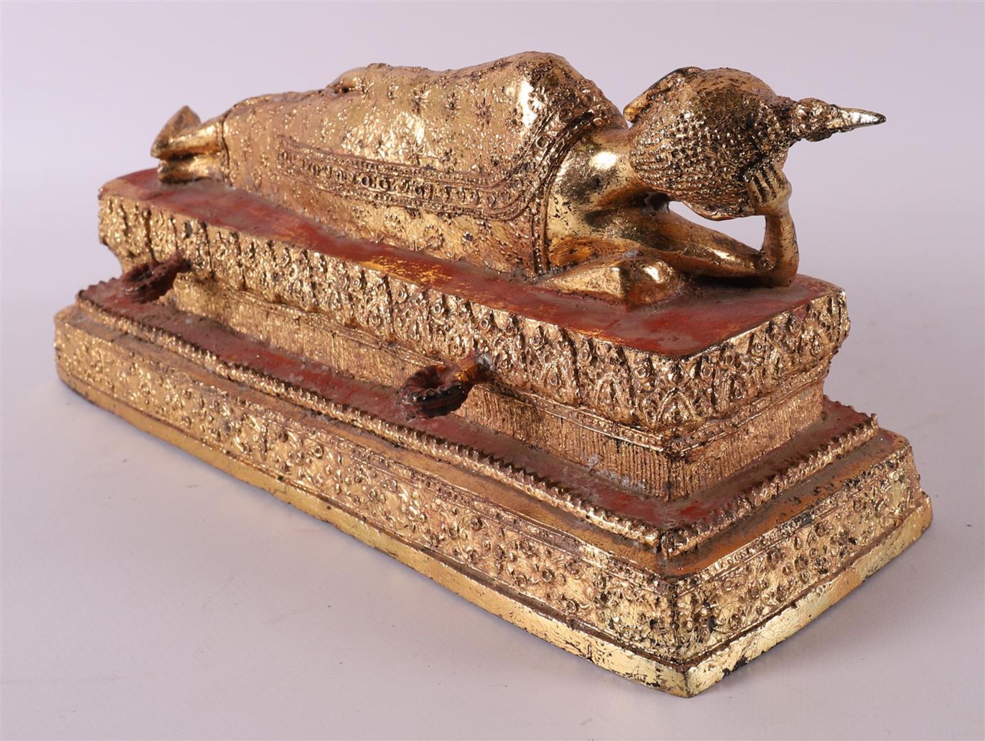 A gilded reclining Buddha, Thailand, 20th century. - Image 6 of 6