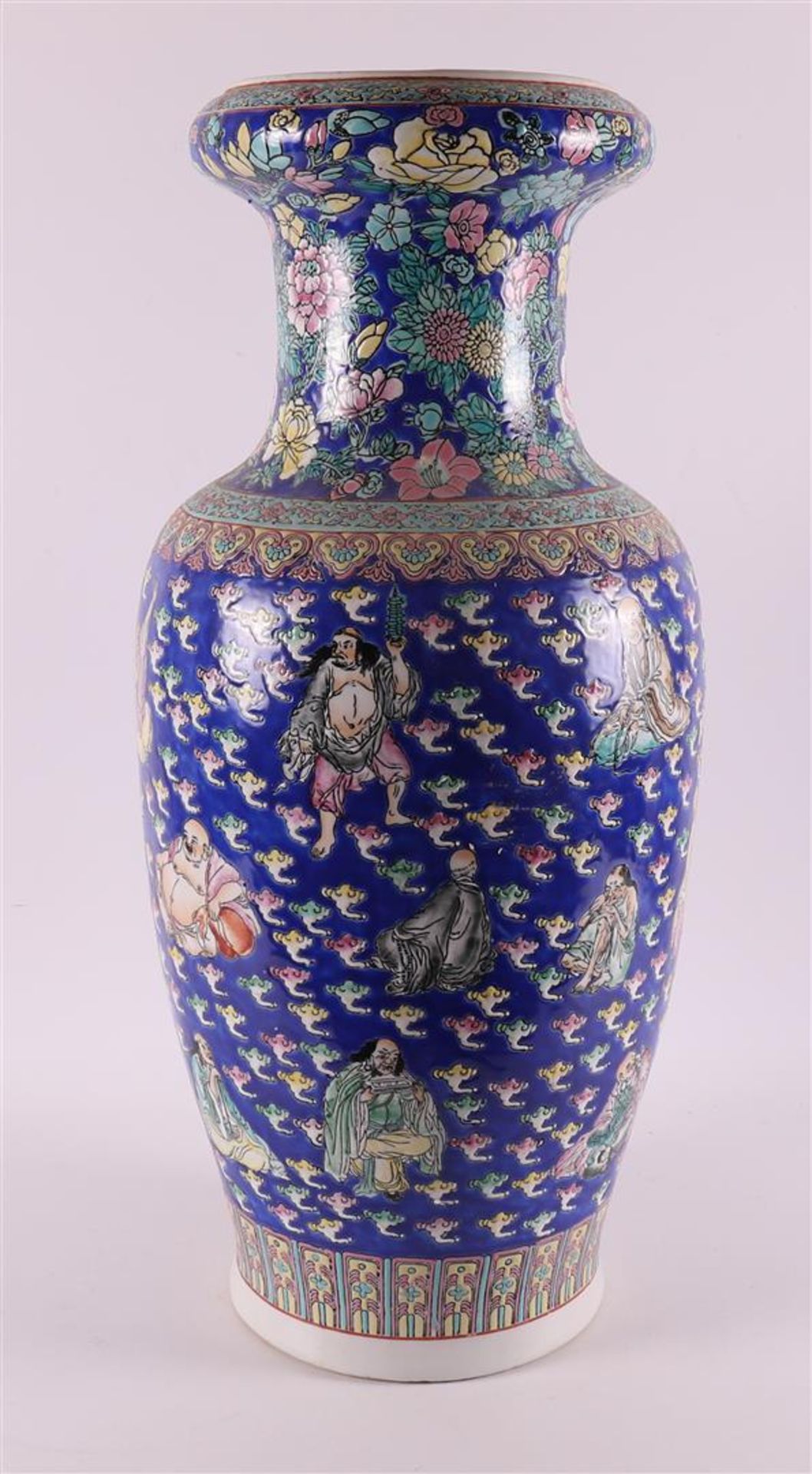 A baluster-shaped porcelain vase, China, 20th century. - Image 4 of 7