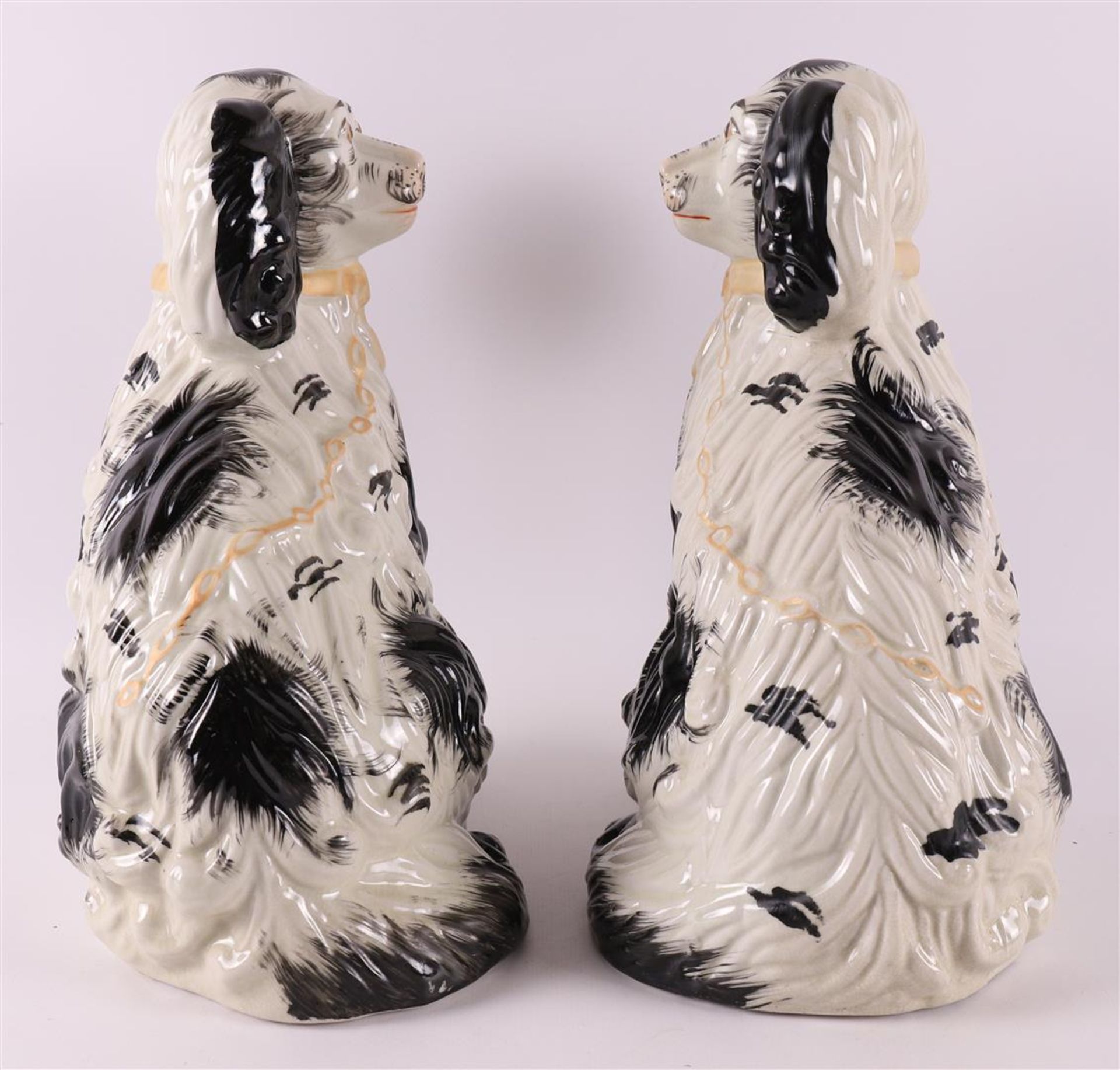 A pair of black and white earthenware dogs, England, Staffordshire, 19th century - Image 4 of 5