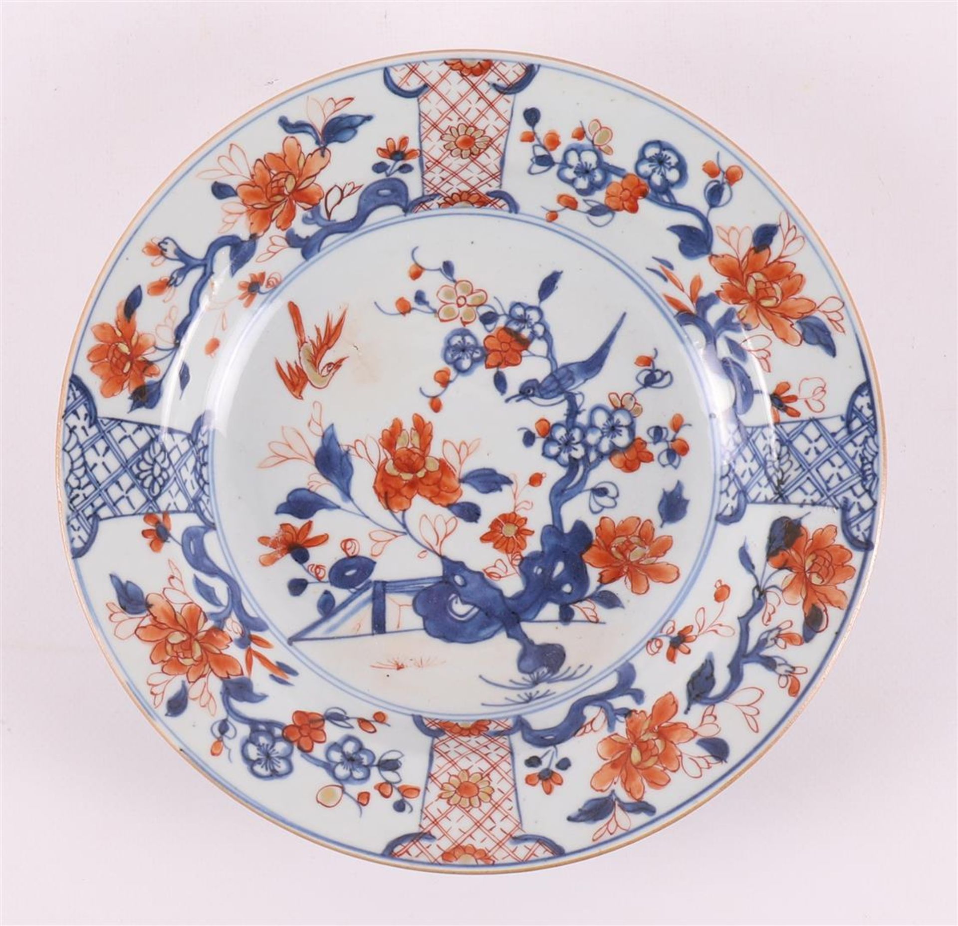 Three various porcelain Chinese Imari plates, China, 18th century. - Bild 10 aus 11