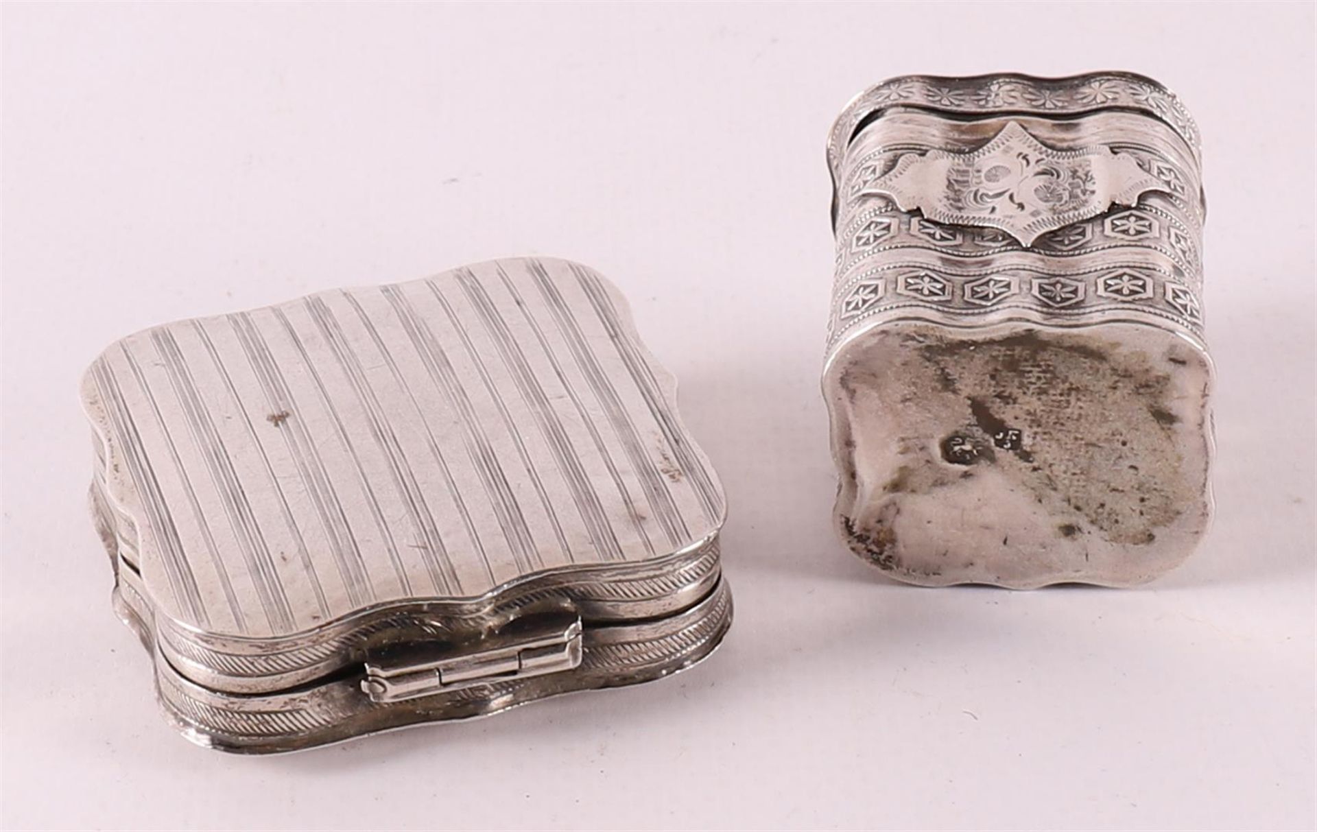 A second grade silver lodderein box and peppermint box, 19th century. - Image 3 of 3