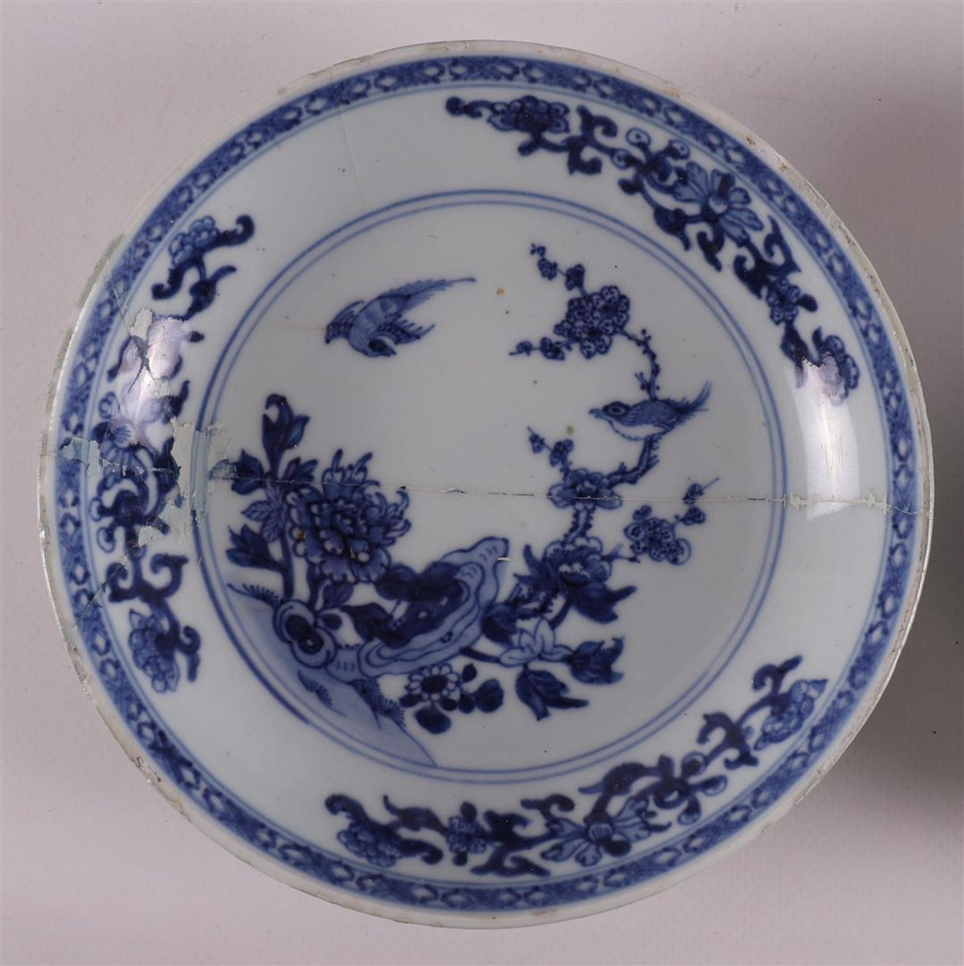 A lot of various blue/white porcelain, China/Japan, including 18th century. - Image 7 of 19