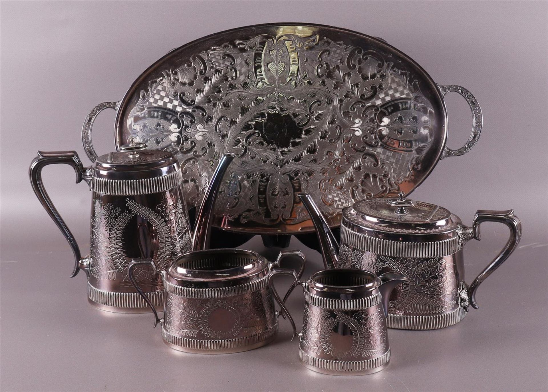 A silver plated tea and coffee set, England, Walter & Hall, Scheffield. - Bild 2 aus 6