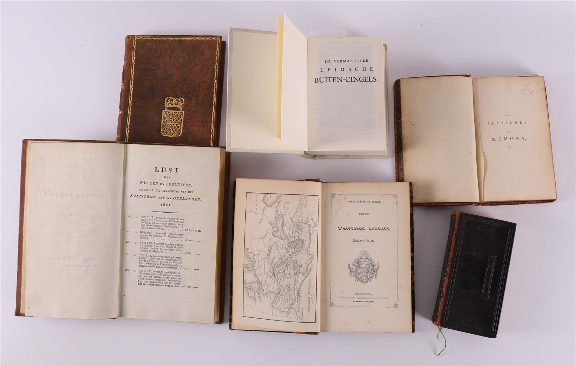 A lot of various antiquarian books. - Bild 2 aus 2