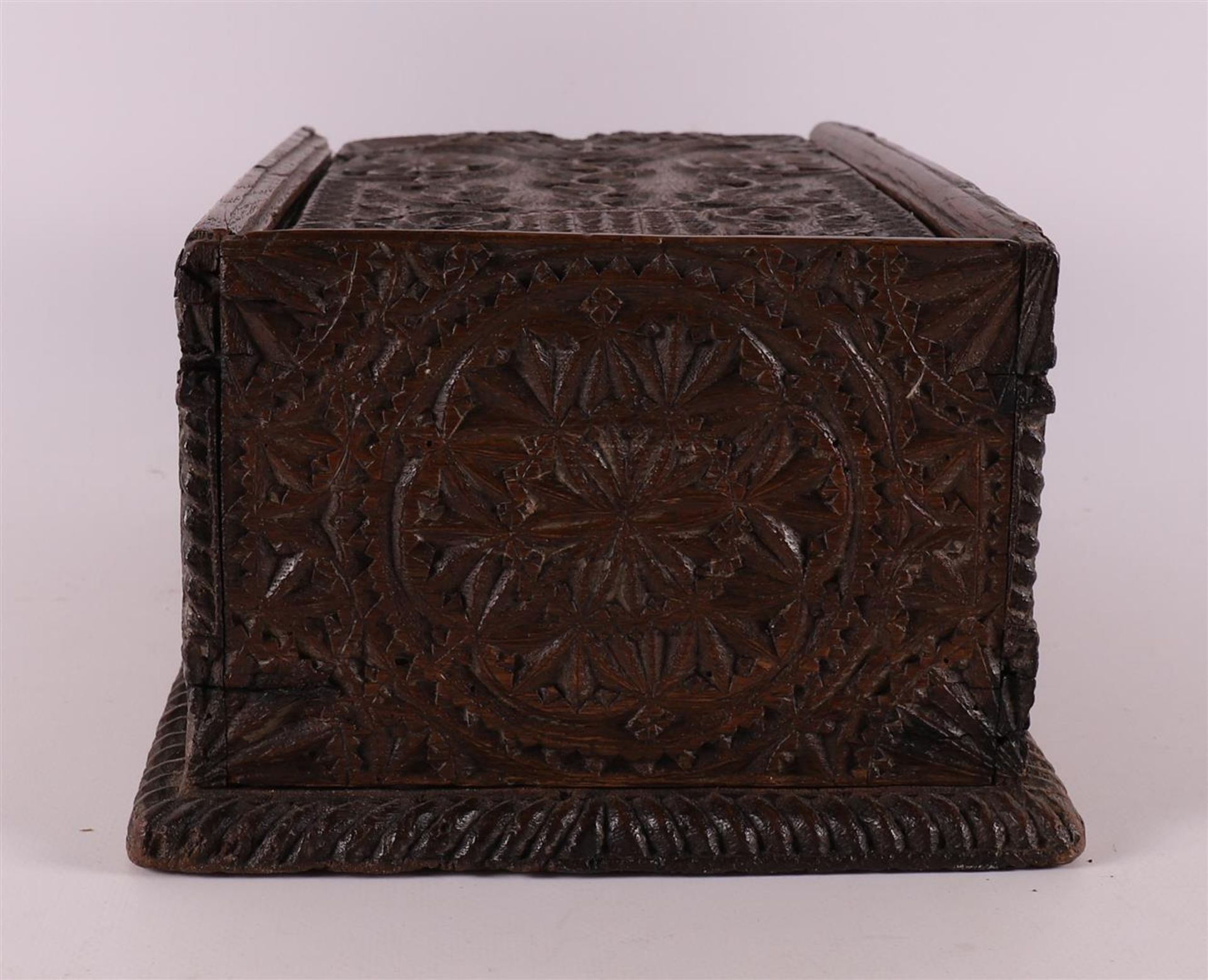 A carved wooden box, Friesland 19th century. - Image 4 of 5