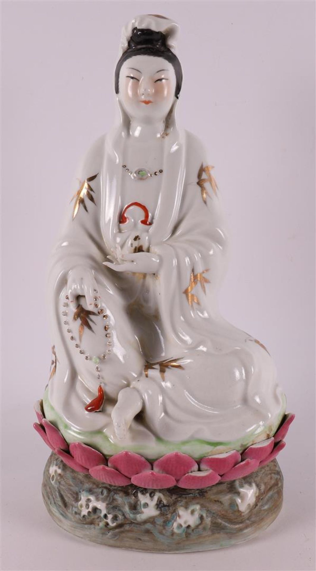 A porcelain seated Kwanyin on a lotus crown, China, mid-20th century. - Image 8 of 11