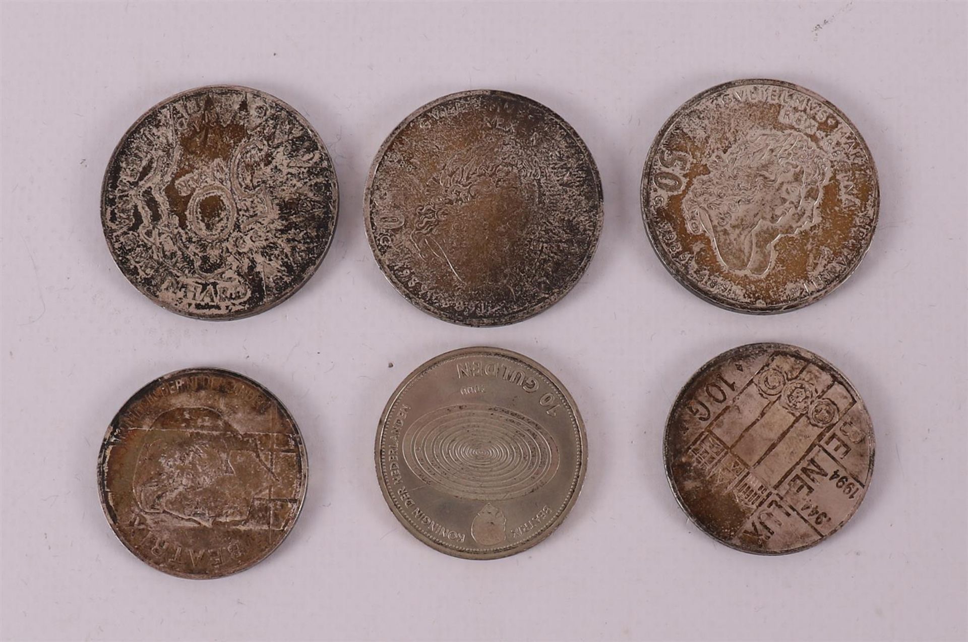 A lot of various Dutch coins, including 3x 50 guilders and 3x 10 guilders. - Bild 3 aus 3