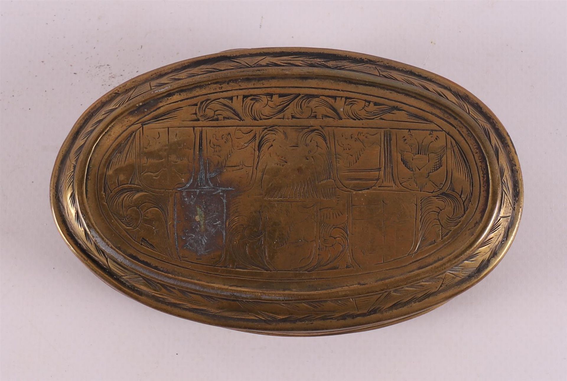 Two various brass tobacco boxes, 18th century. - Image 2 of 8