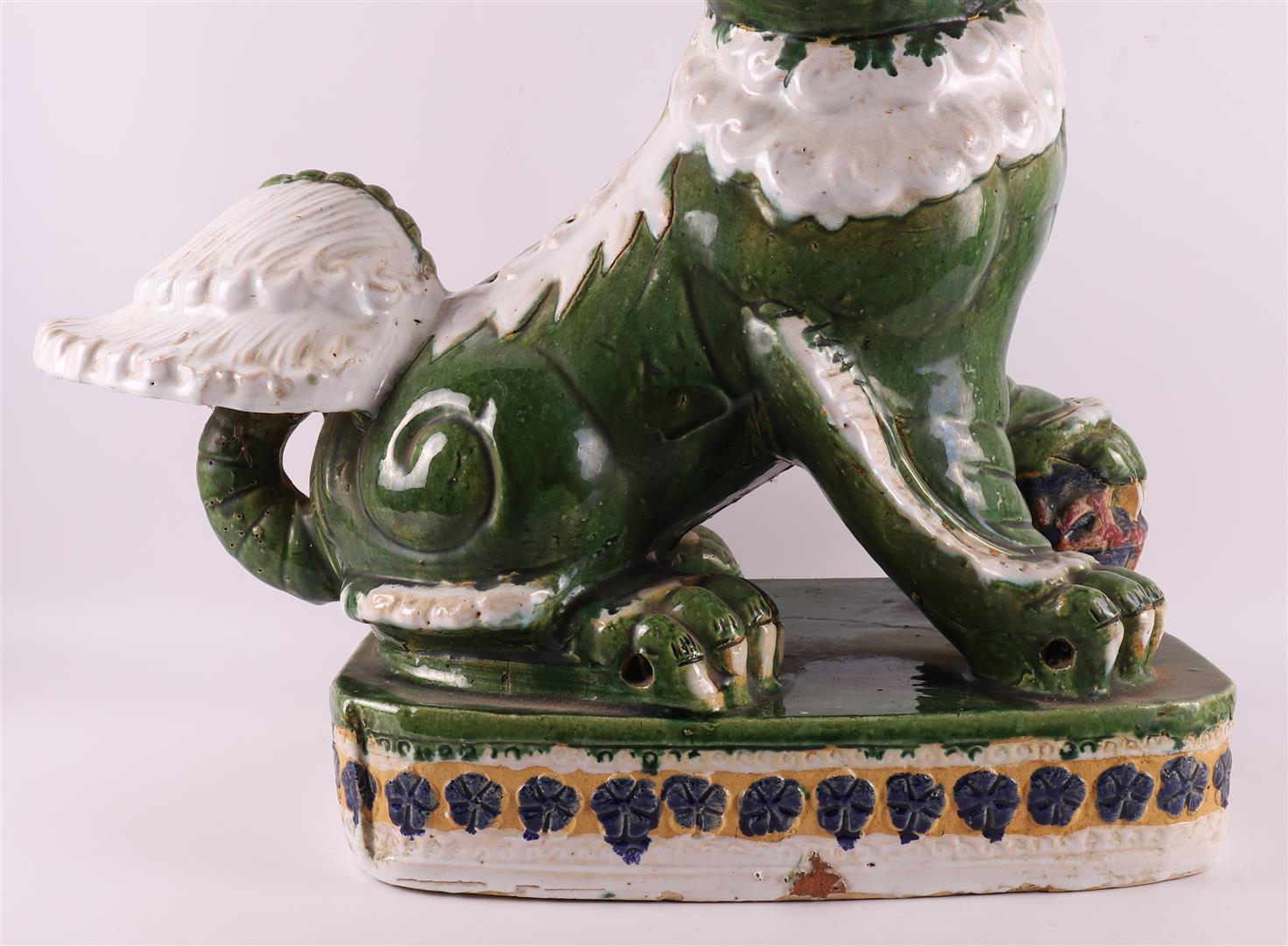 A green/white glazed sitting Dog of Foo, China, circa 1900 - Image 3 of 8