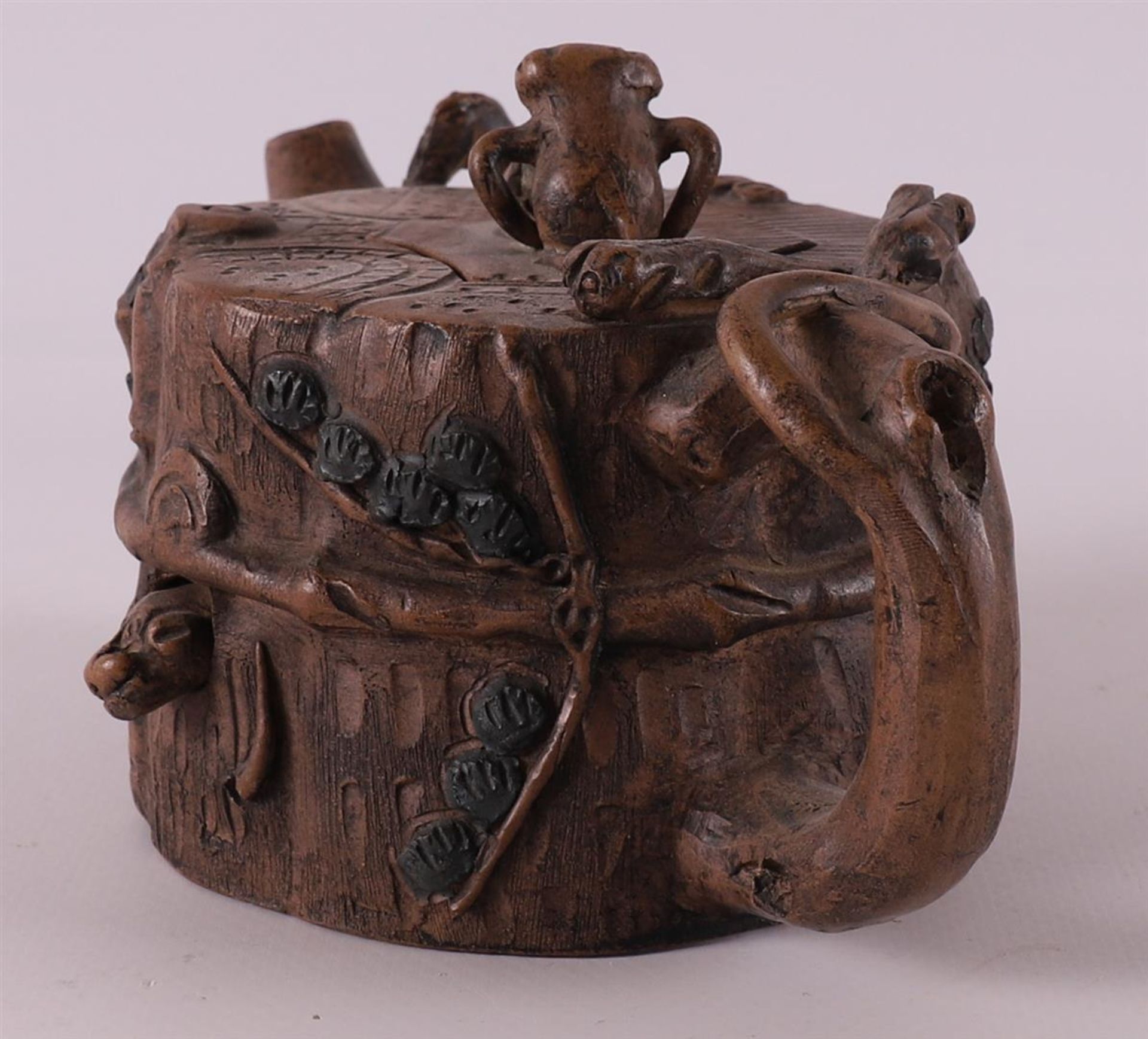 A yixing stoneware tree trunk-shaped teapot, China, 20th century. - Image 5 of 11