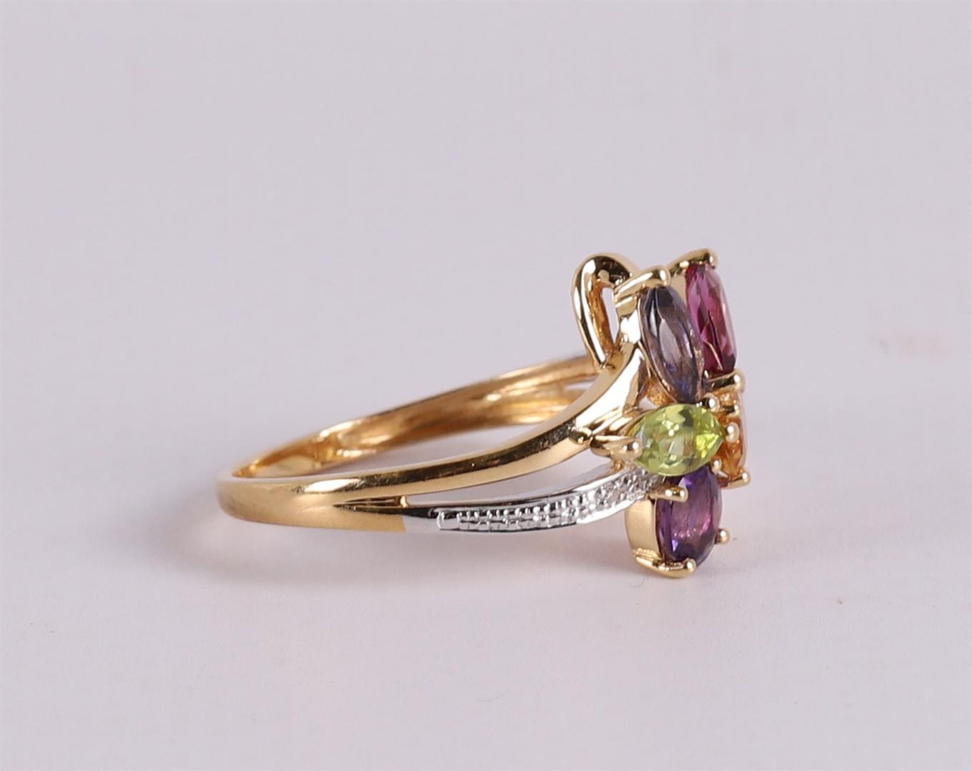 An 18 kt gold cocktail ring with various colored stones and 2 diamonds. - Image 3 of 3