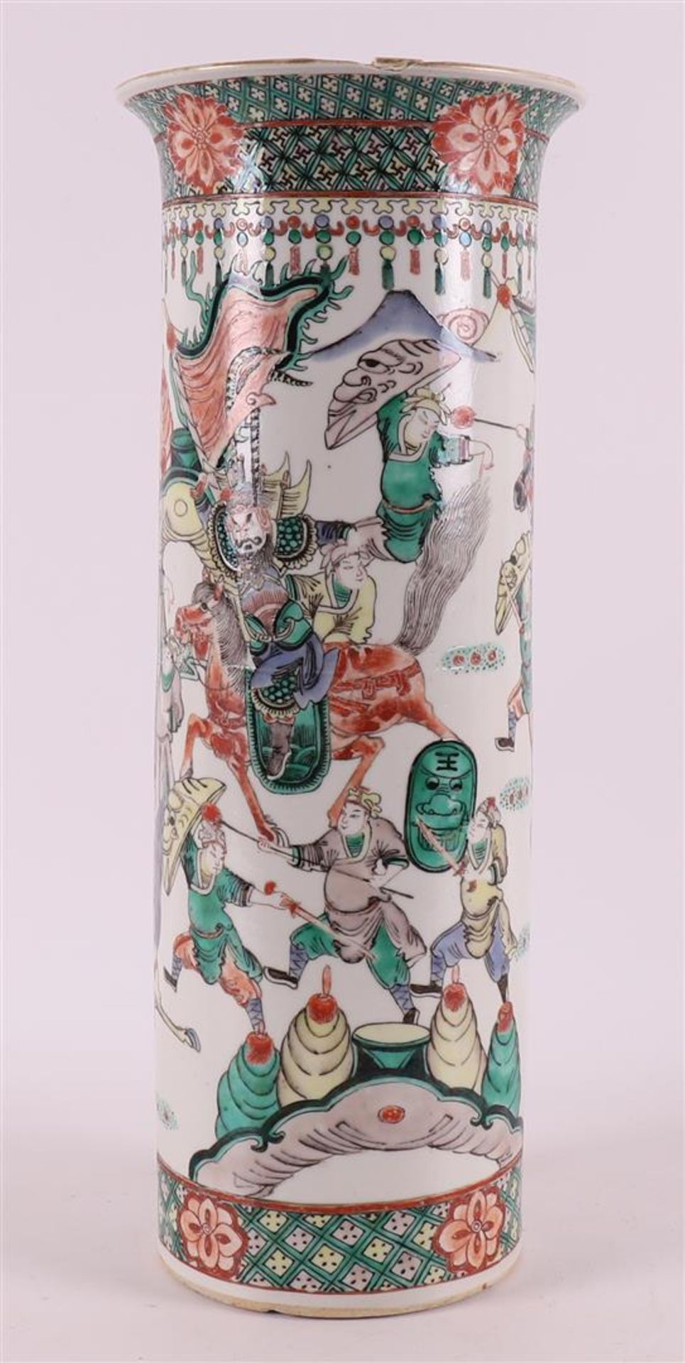 A cylindrical porcelain famille verte vase, China, circa 1900. - Image 3 of 8