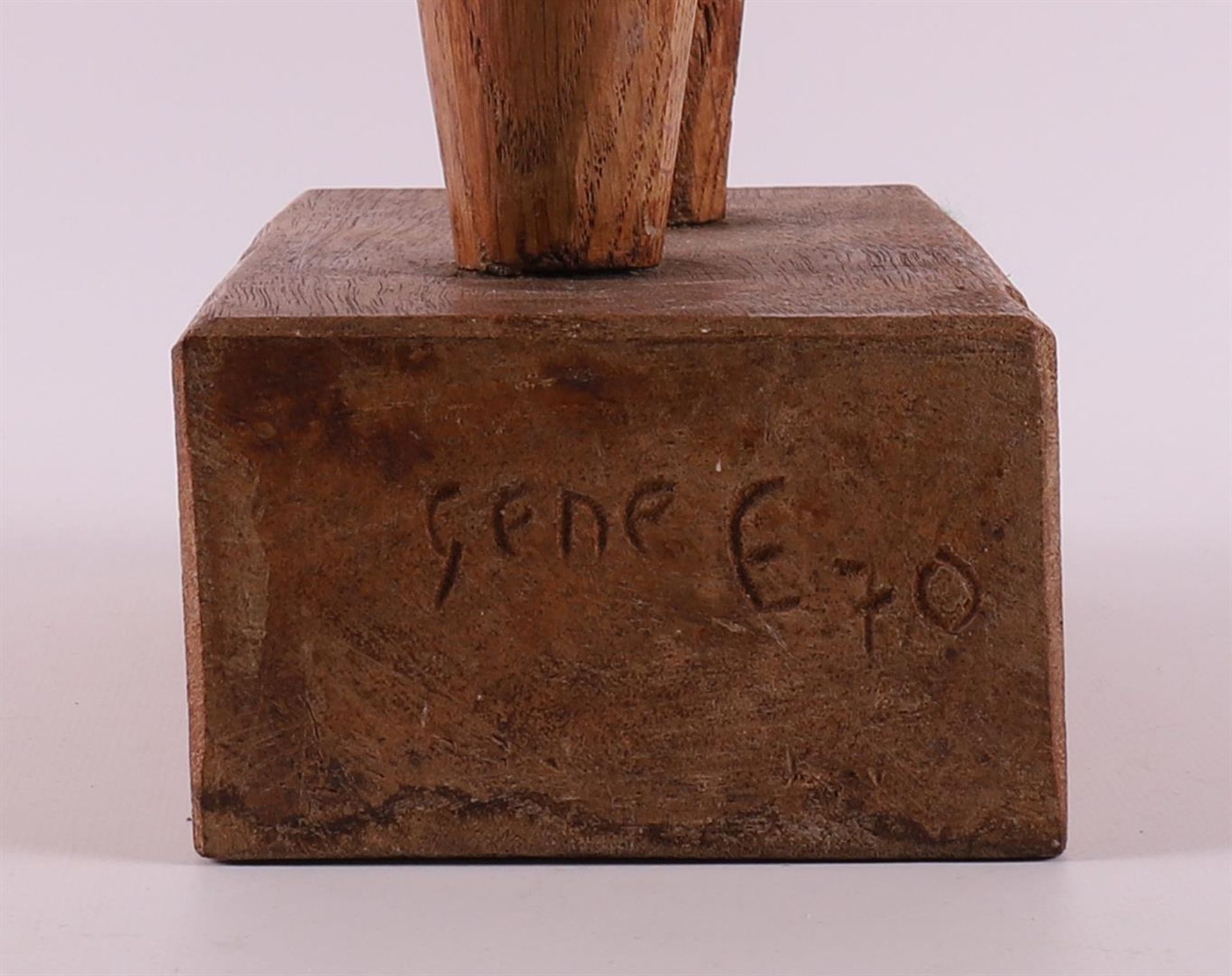 Eggen, Gene (1921-2000) A wooden sculpture of a woman, 2nd half of the 20th cent - Image 7 of 7