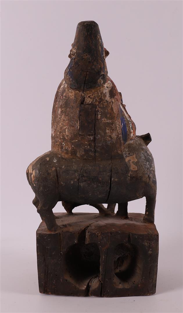 Kwanyin on an ox with traces of polychromy, China, Qing dynasty. - Image 3 of 4