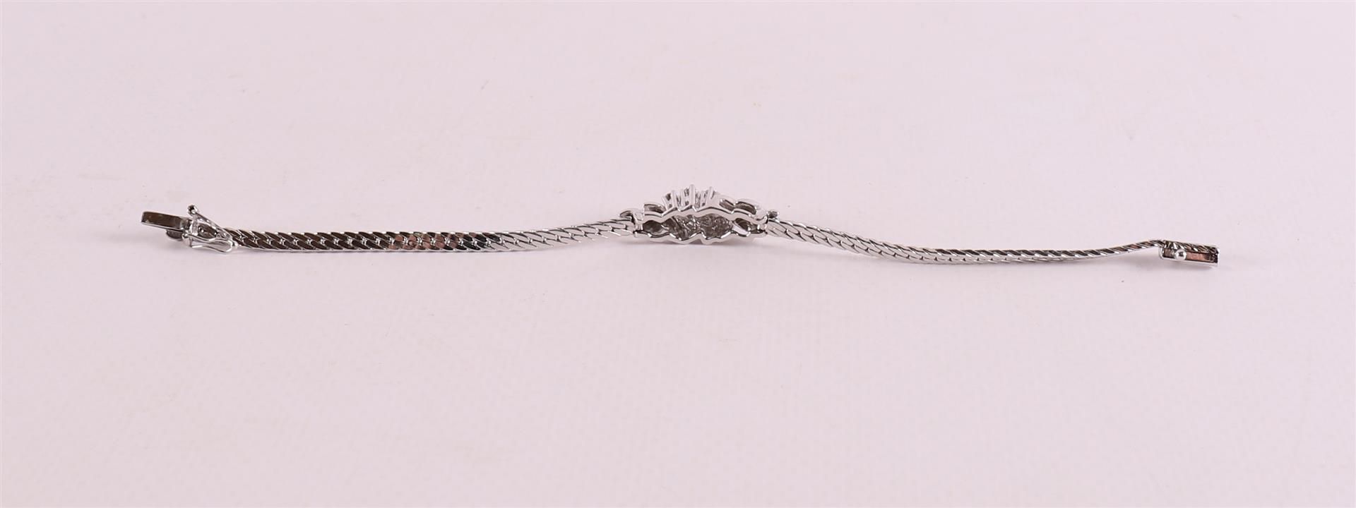 A 14 kt white gold bracelet with 9 diamonds. - Bild 3 aus 3