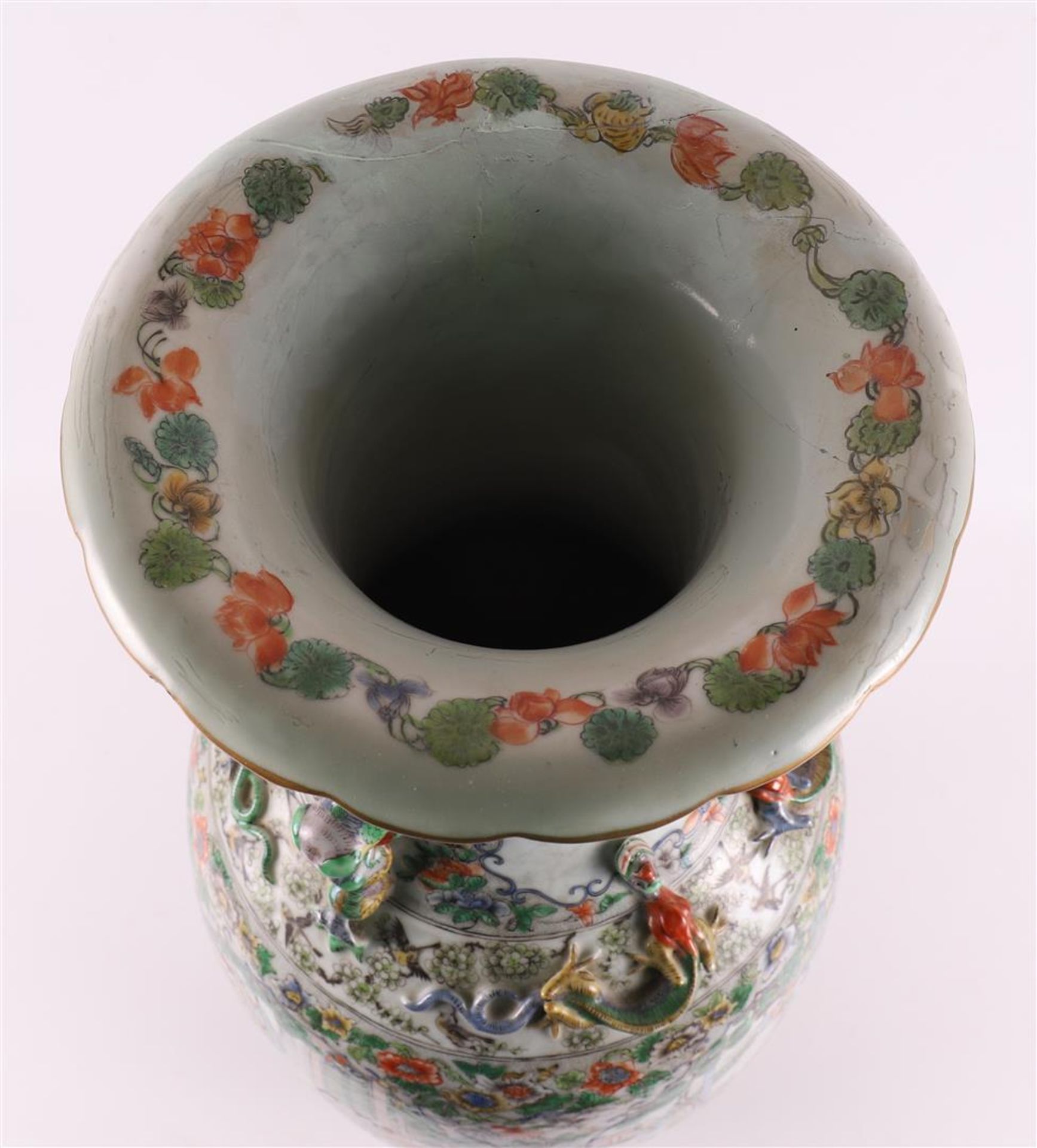A porcelain baluster-shaped famille verte vase, China, 19th century. - Image 15 of 19