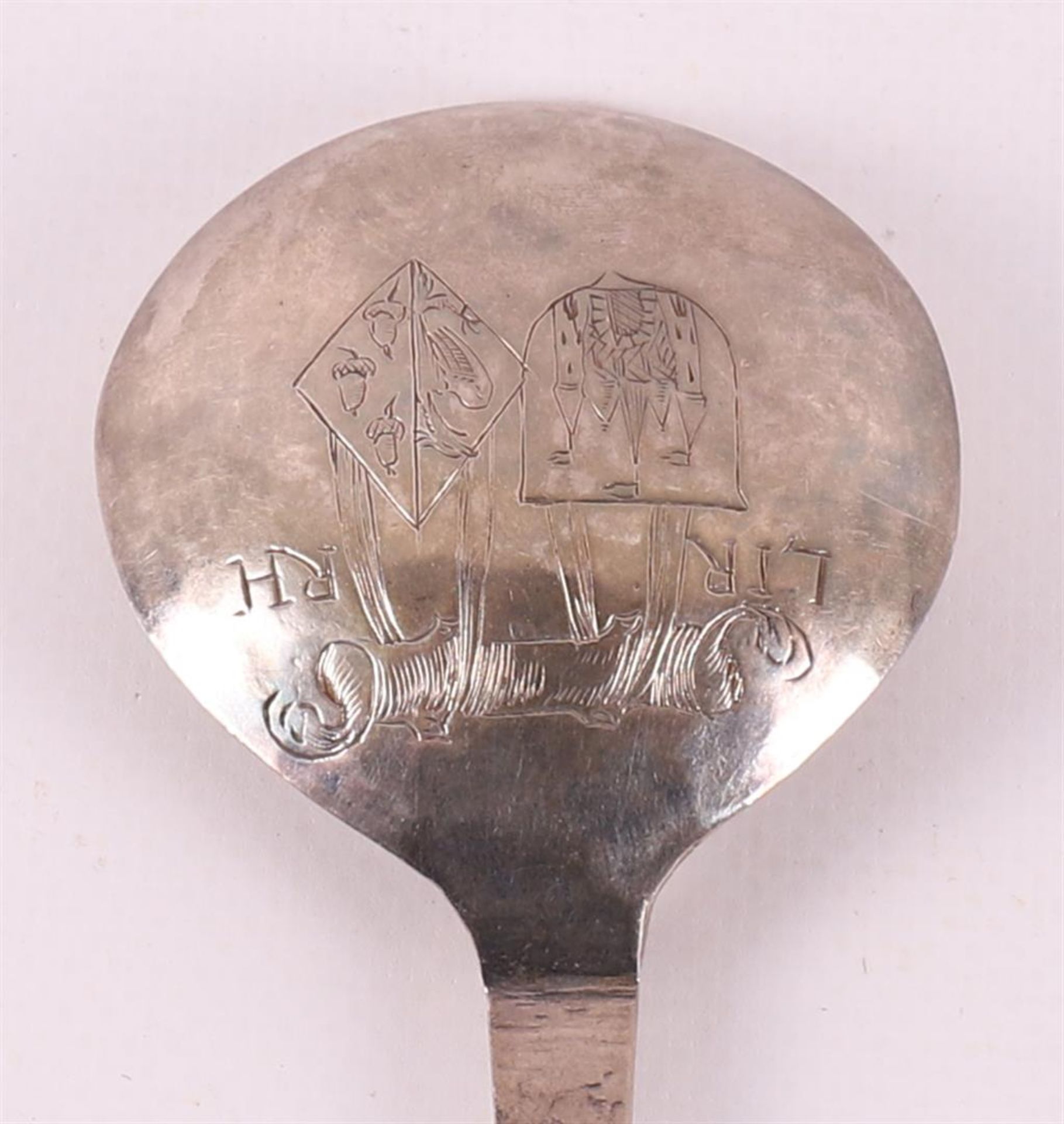 A first grade silver apostle's spoon, Groningen, 17th century. - Bild 4 aus 4