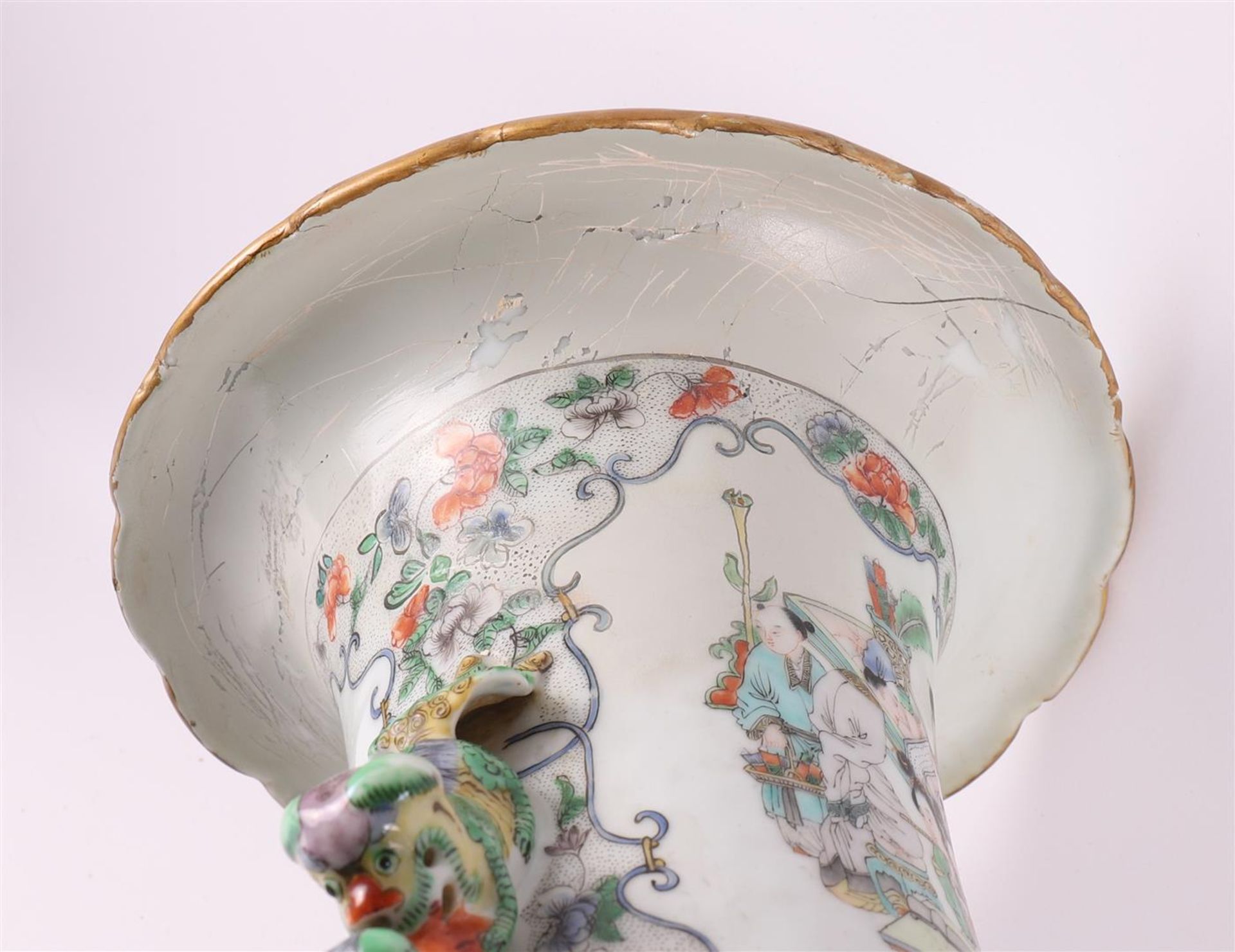 A porcelain baluster-shaped famille verte vase, China, 19th century. - Image 17 of 19