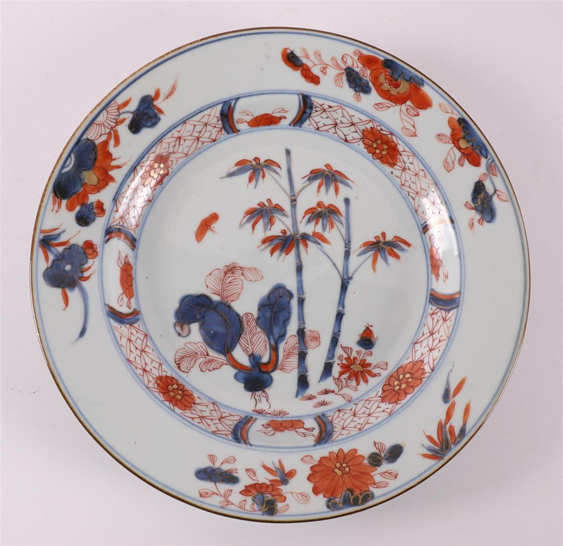 Three various porcelain Chinese Imari plates, China, including Qianlong, 18th ce - Image 4 of 7