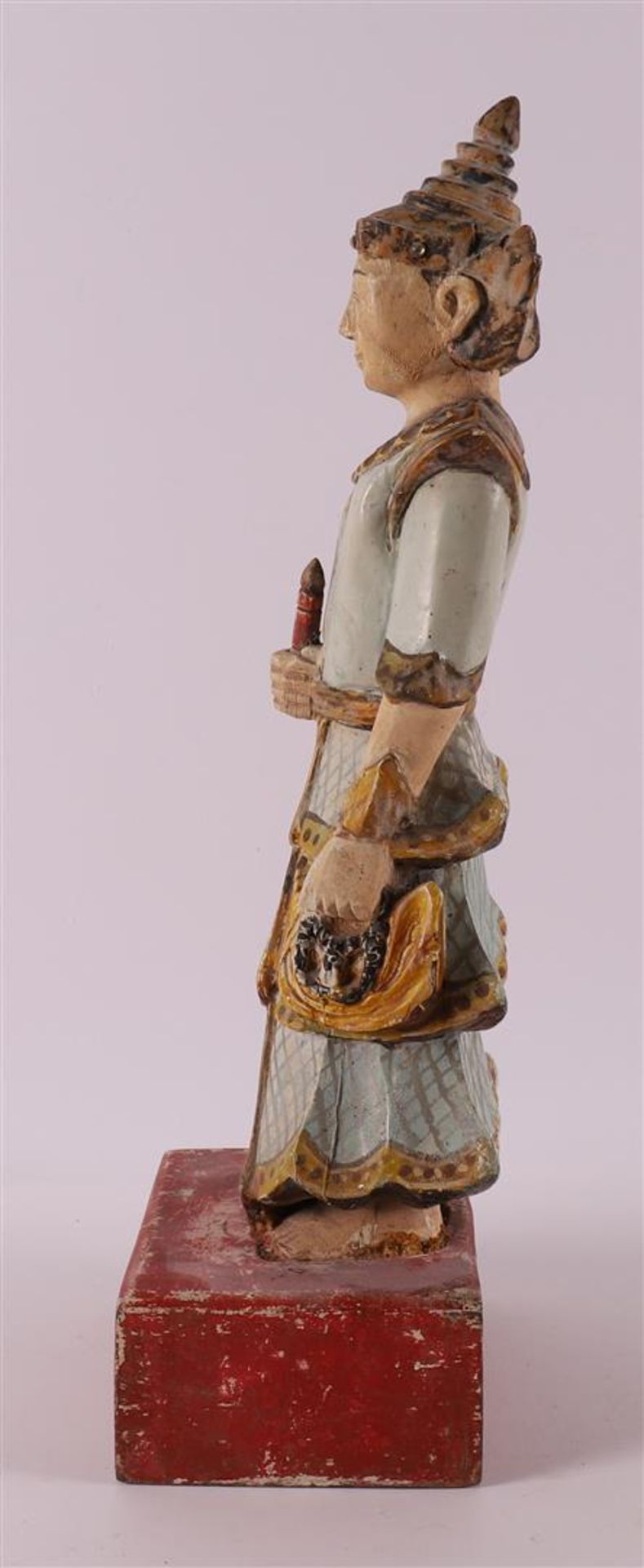 A carved polychromed wooden man in traditional clothing, Burma, 20th century - Image 4 of 4