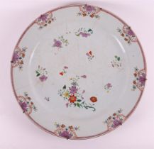 A porcelain Lowestoft dish, China, Qianlong 18th C.