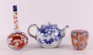 A lot of various Japanese porcelain, Japan, around 1900.